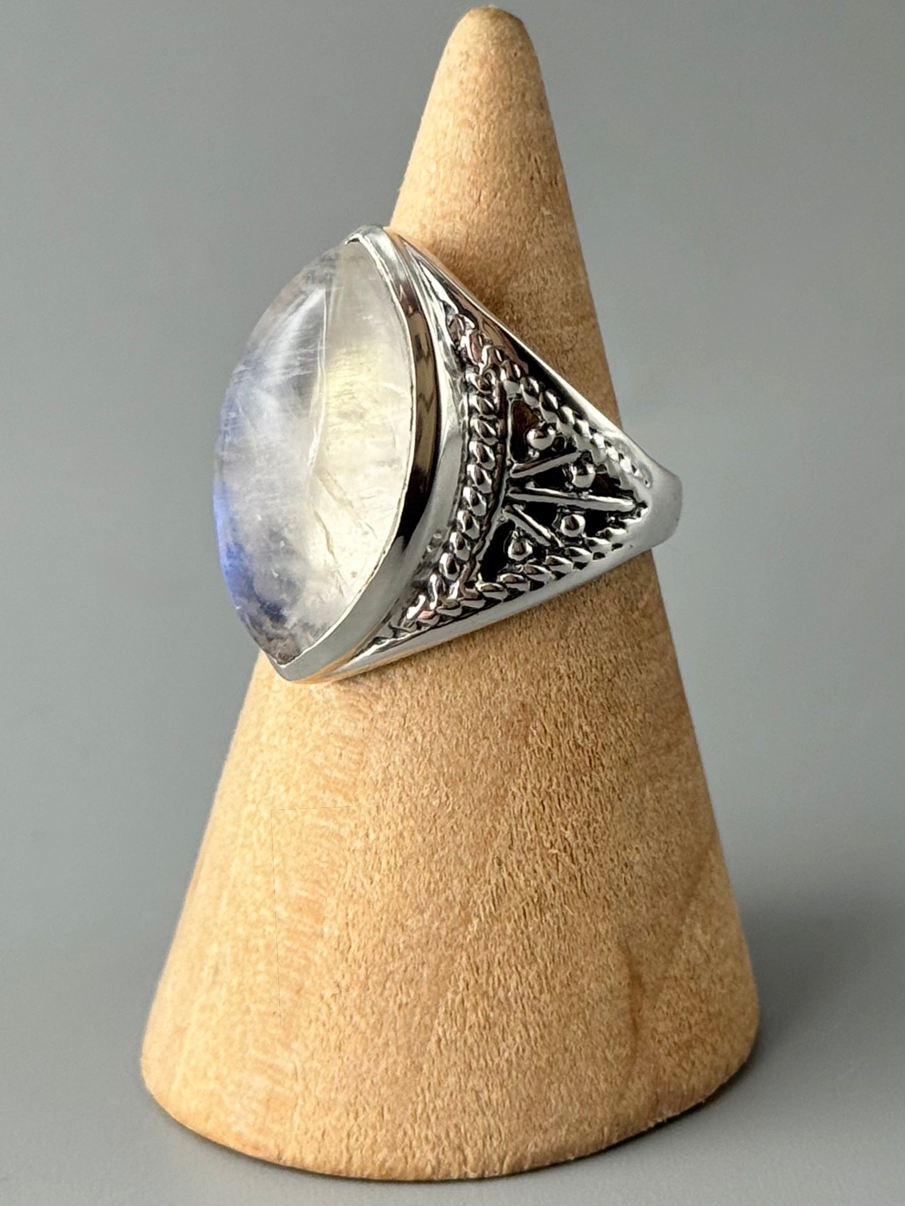 •RAINBOW MOONSTONE - MARQUISE• tapered band silver ring (size 6.25)