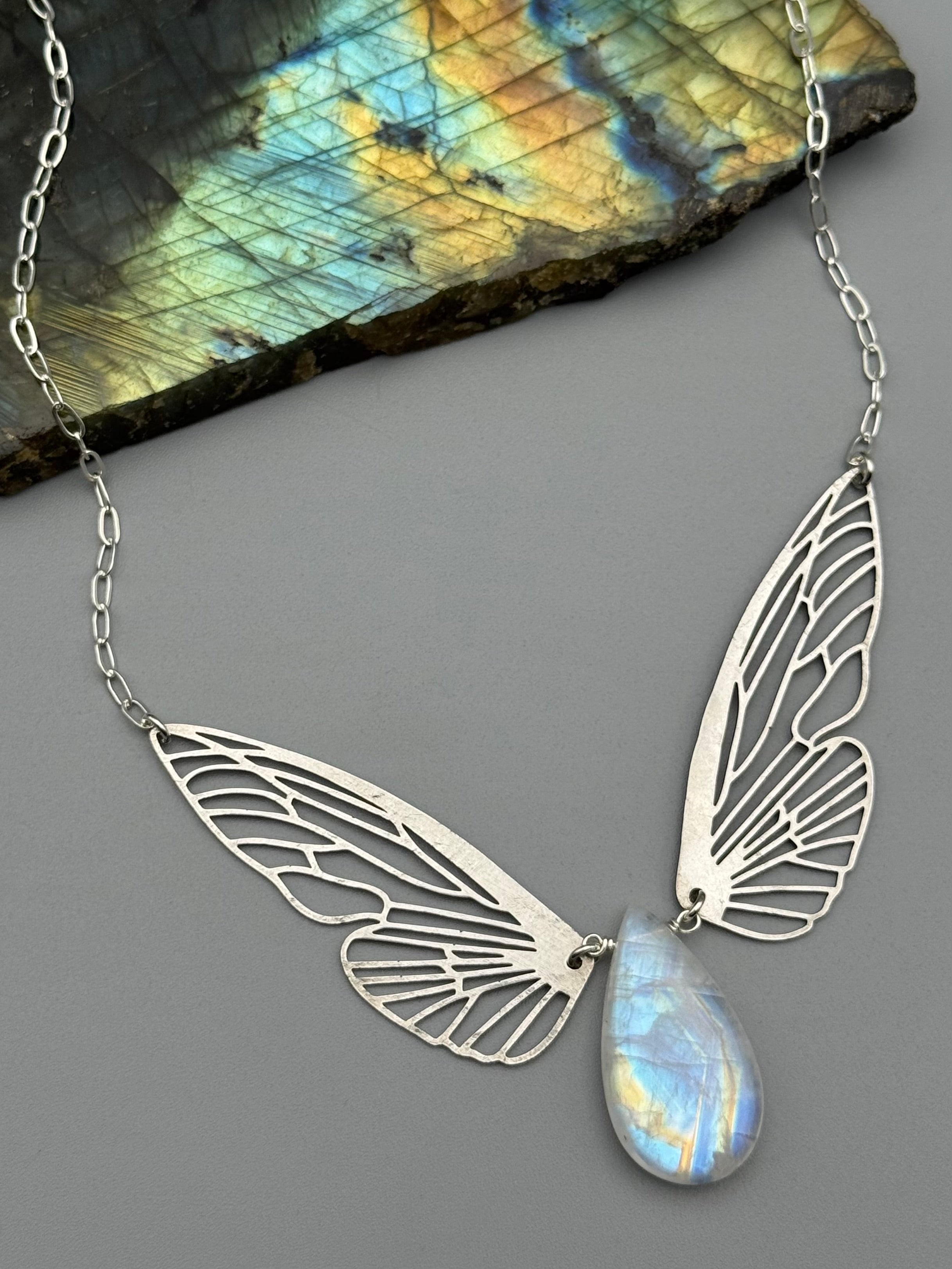 •METAMORPH• rainbow moonstone tear + silver necklace (16"-18" long)