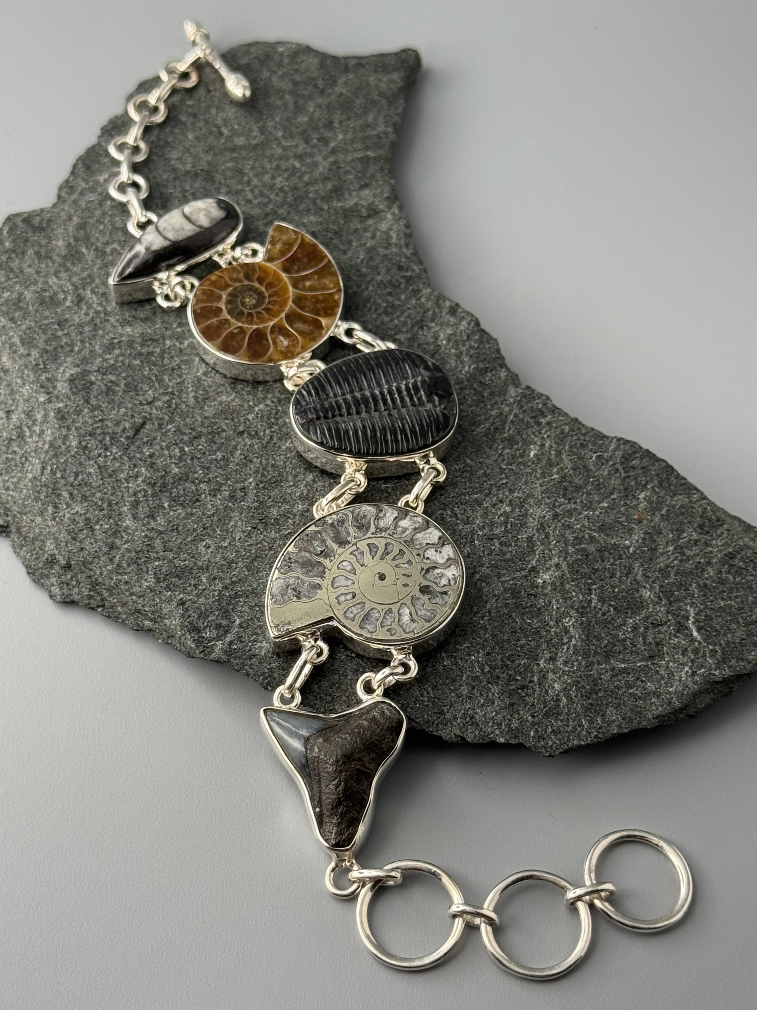 •MULTI FOSSIL• linked silver bracelet (7" - 8.5")