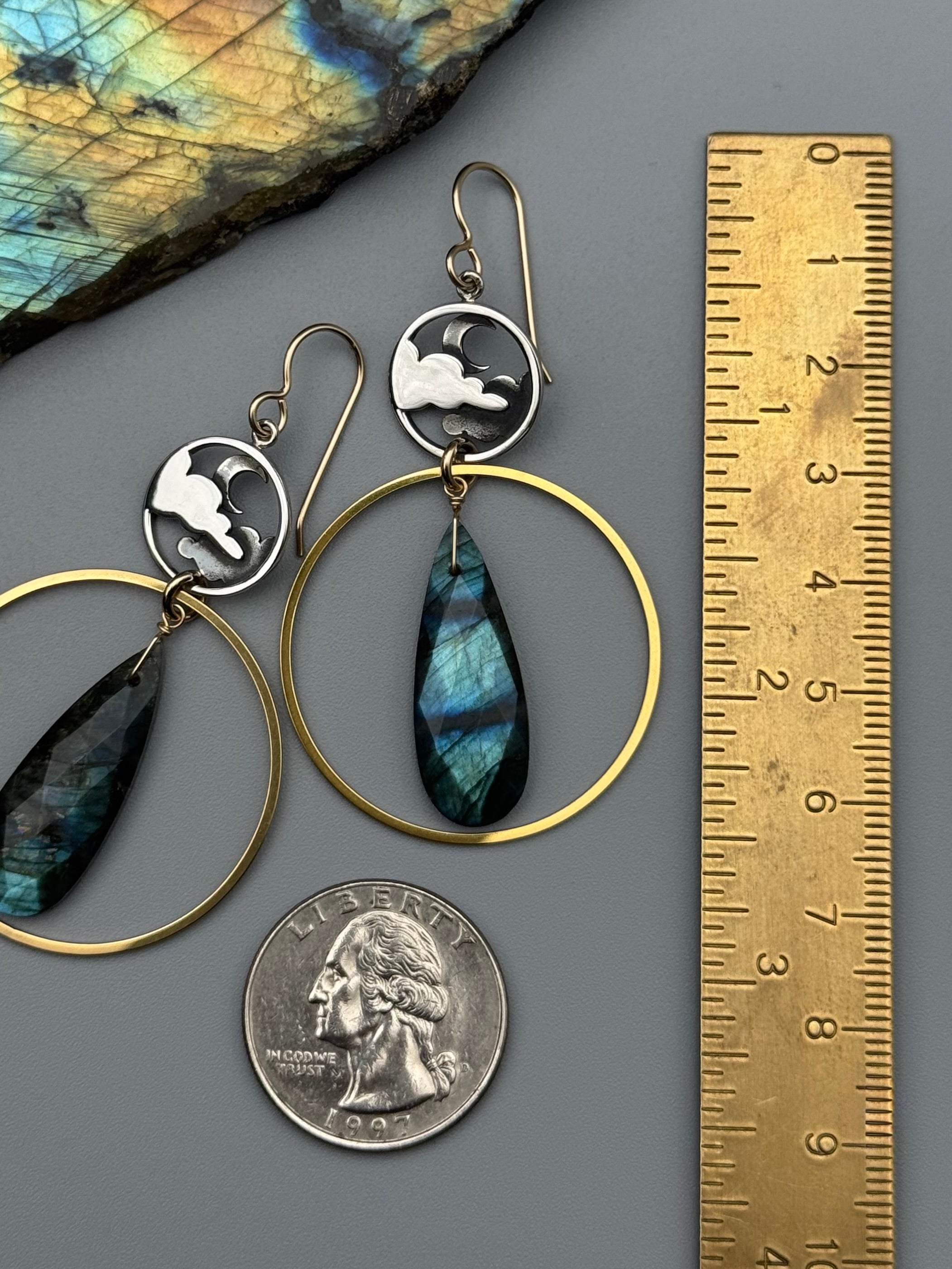 •BUENAS NOCHES• labradorite + mixed metal earrings