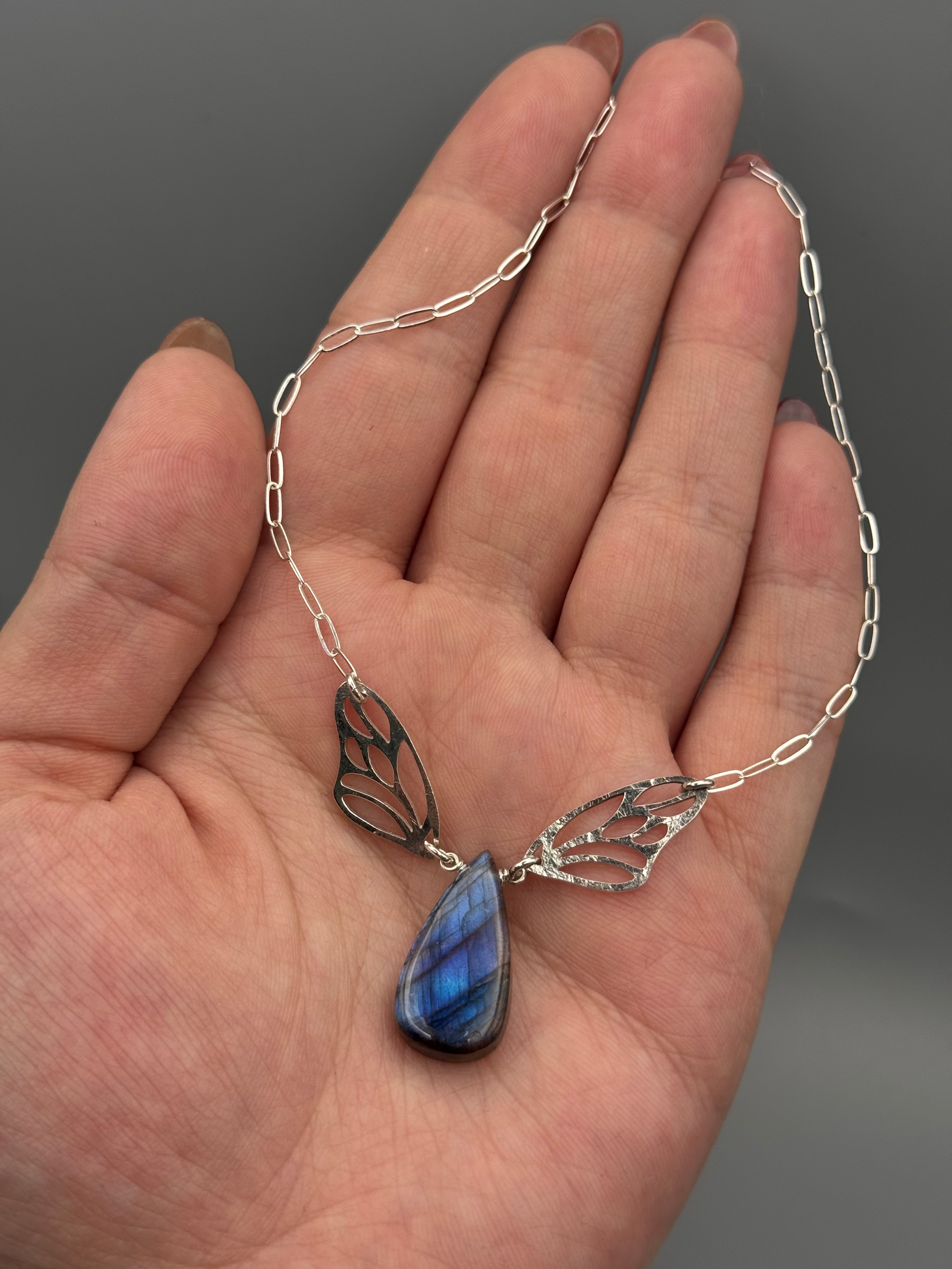 •METAMORPH• labradorite + silver necklace (16"-18" long)