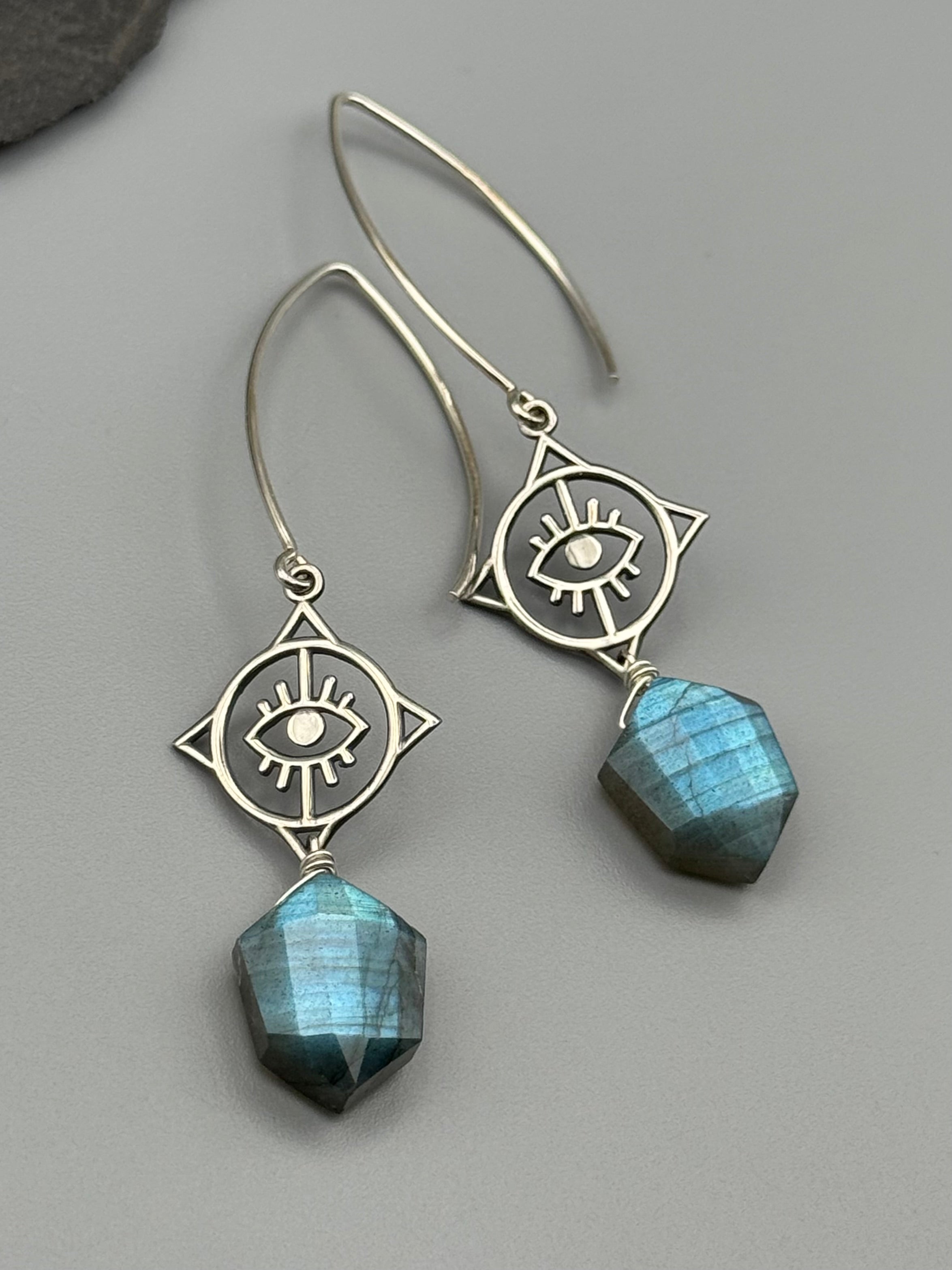 •ALL SEEING• labradorite + silver earrings