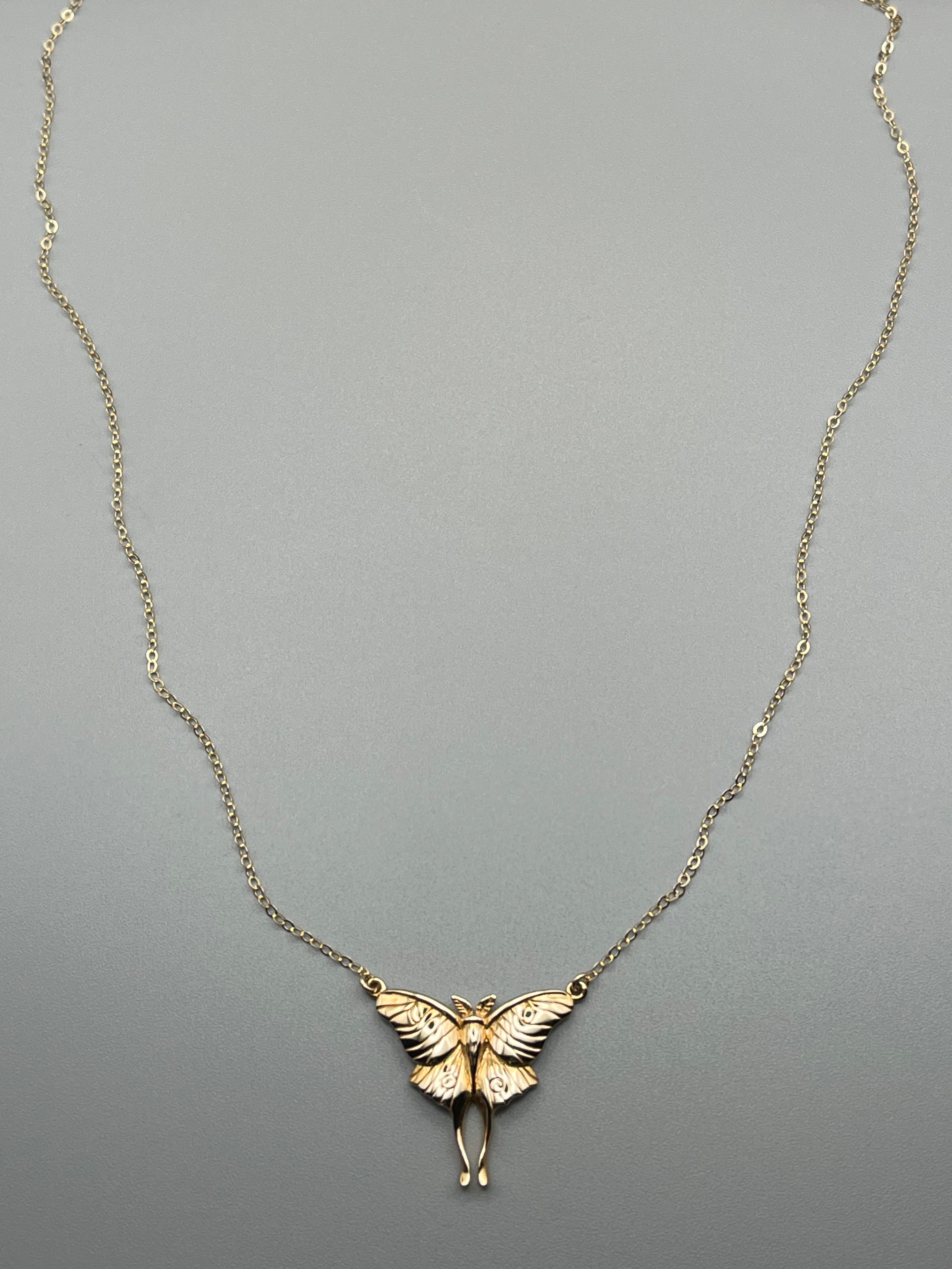 •SWEET LUNA• gold necklace