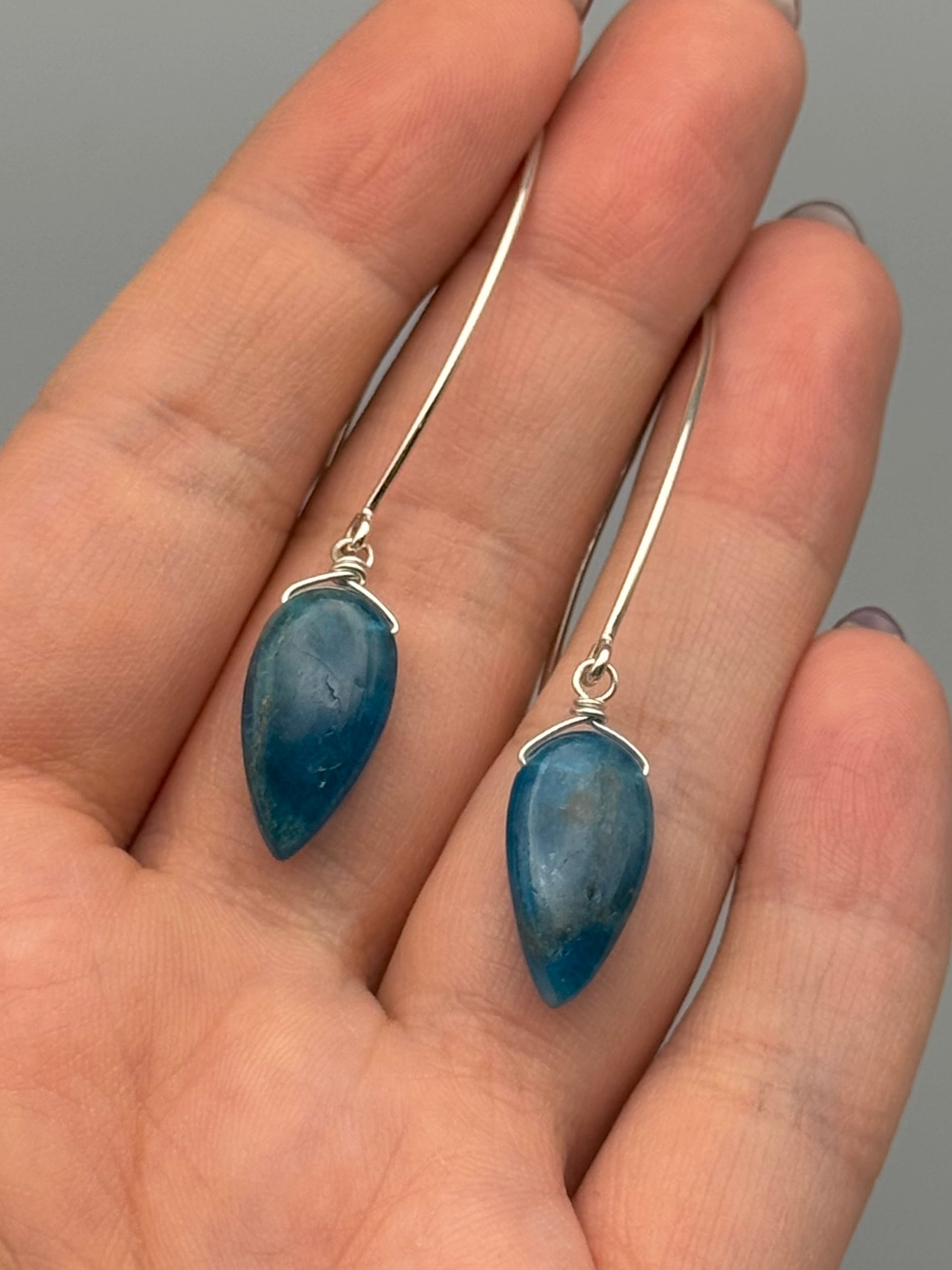 •STRAY• apatite + silver earrings
