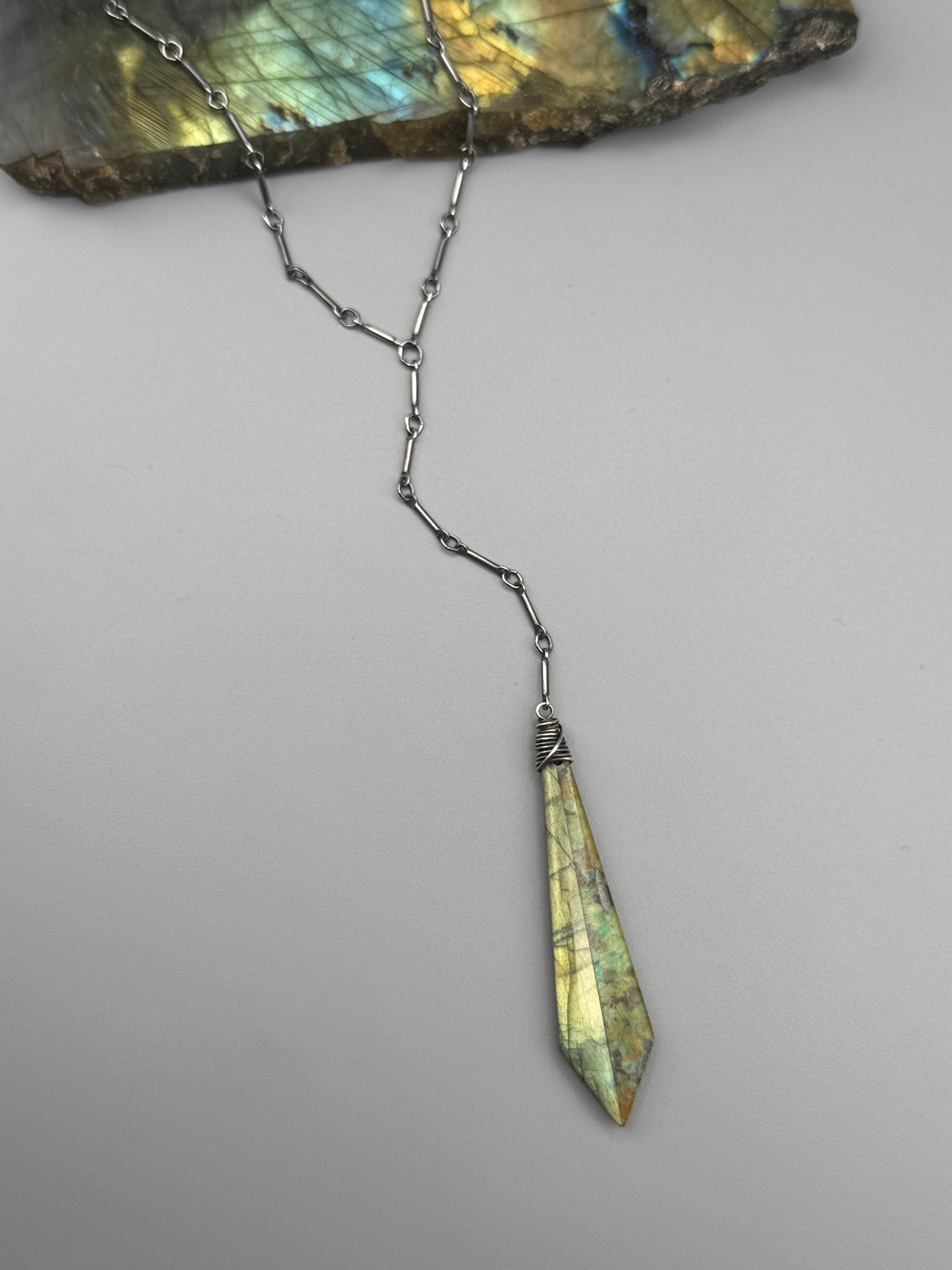 •STICKS & STONE• intarsia kite + silver necklace (18"-20" + 4.5" drop)