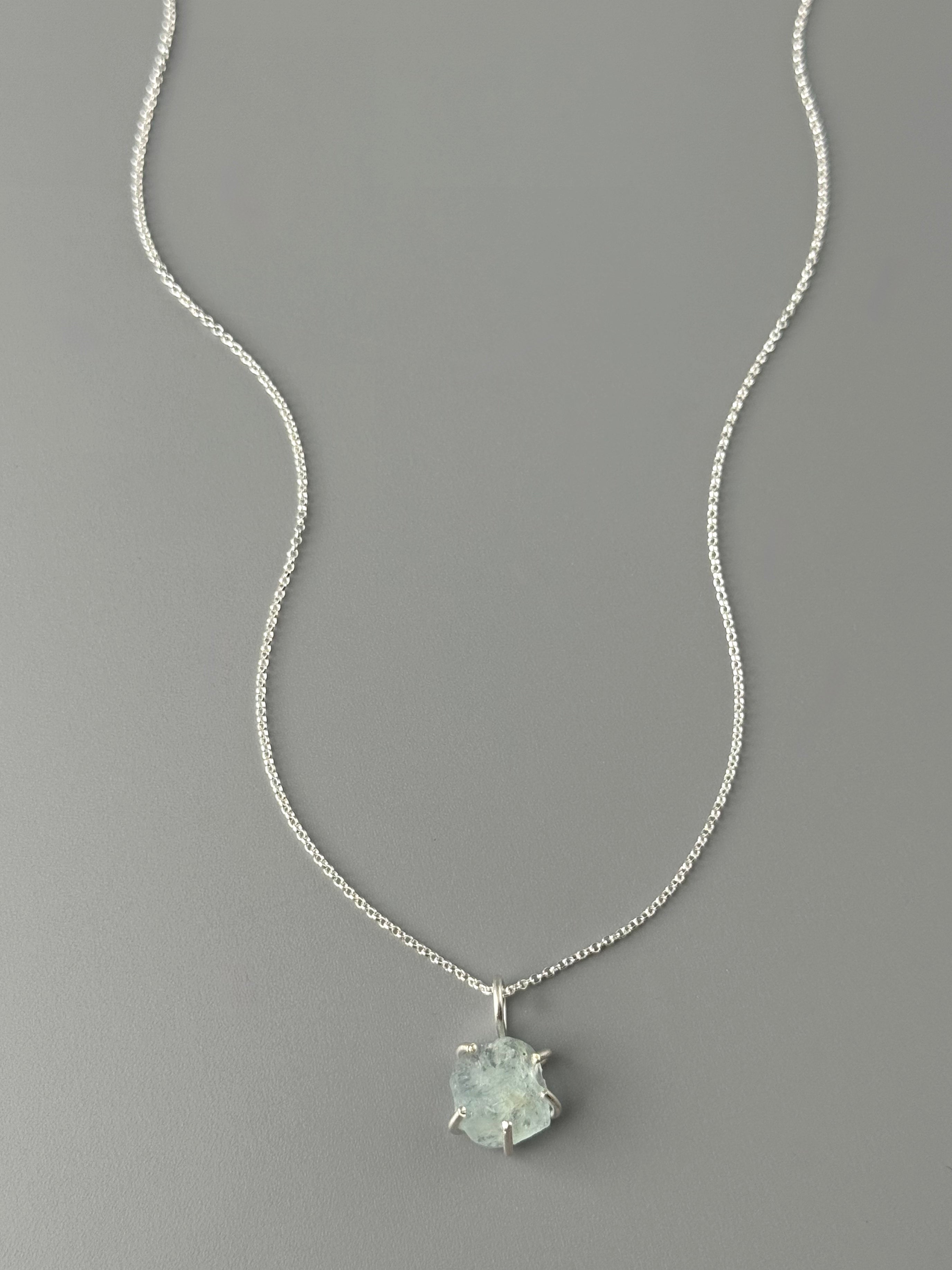 •CRADLE• aquamarine + silver necklace (18" long)