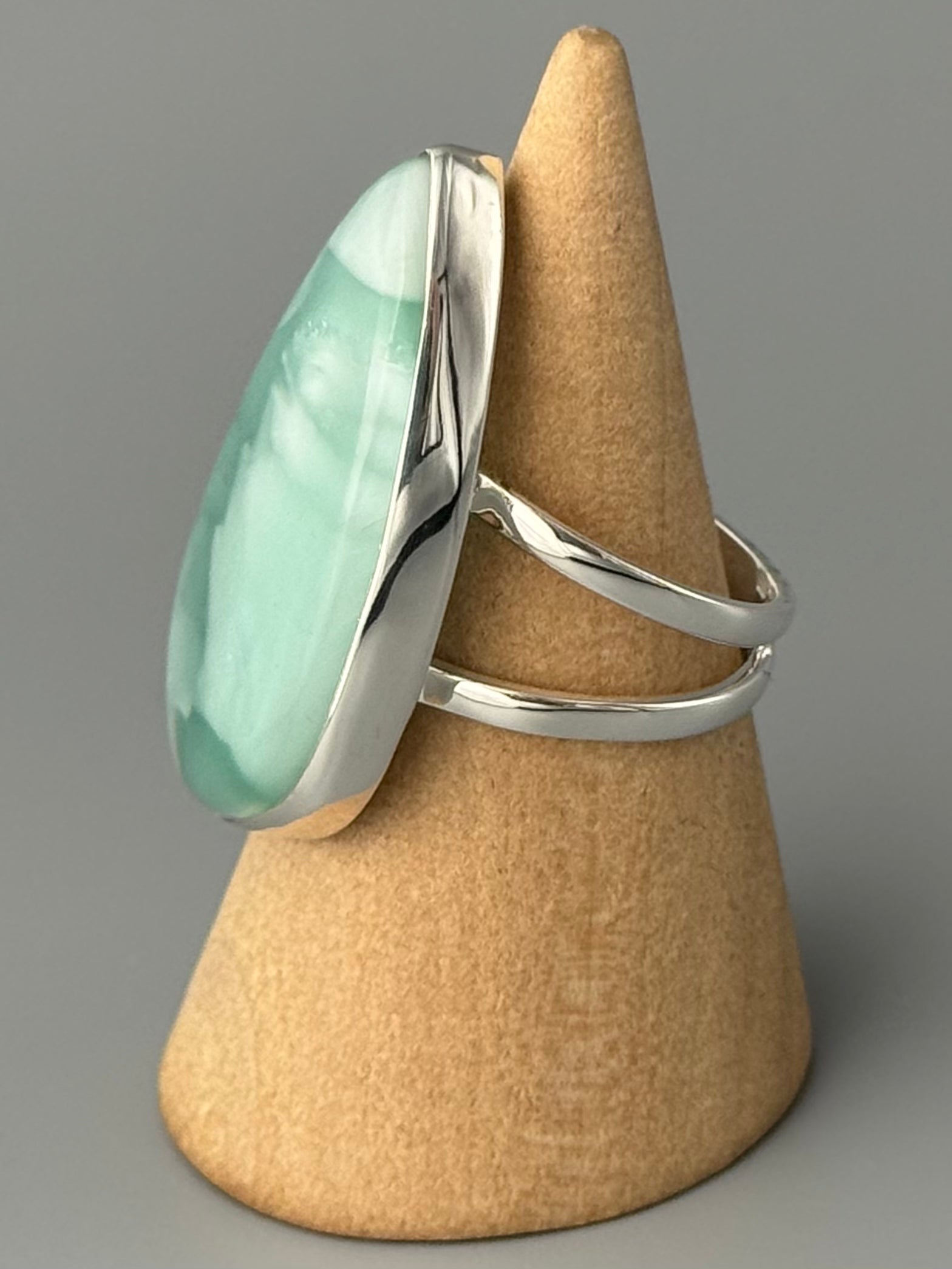 •HEMIMORPHITE - TEAR• split band silver ring (size 8)