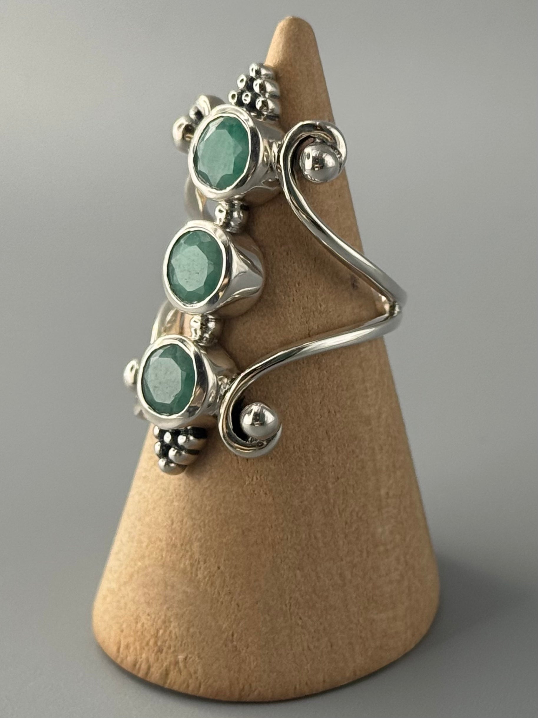 •EMERALD - GALADRIEL• decorative band silver ring (various sizes)