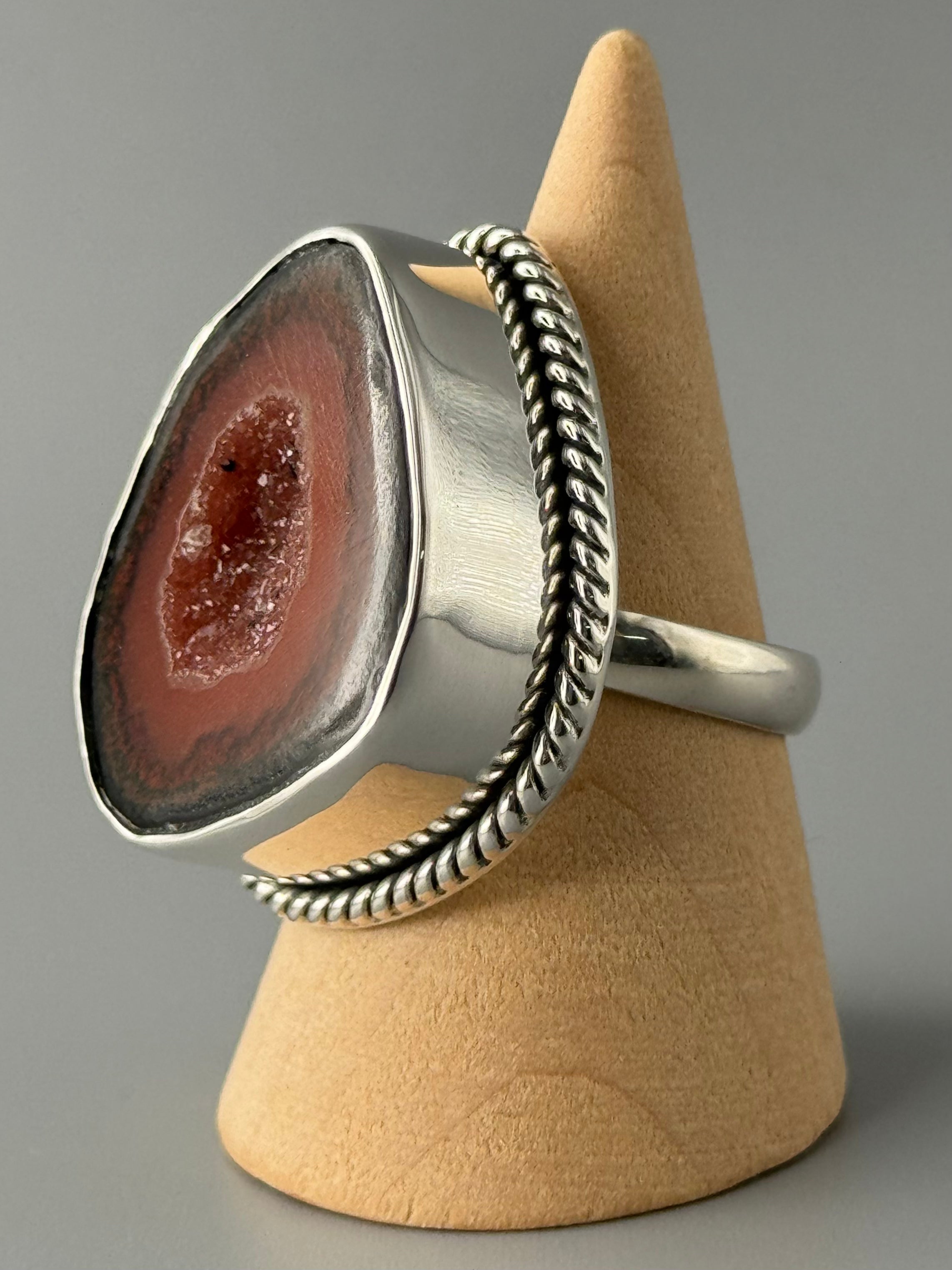 •COCONUT DRUZY - FREEFORM• roped bezel silver ring (size 9.75)