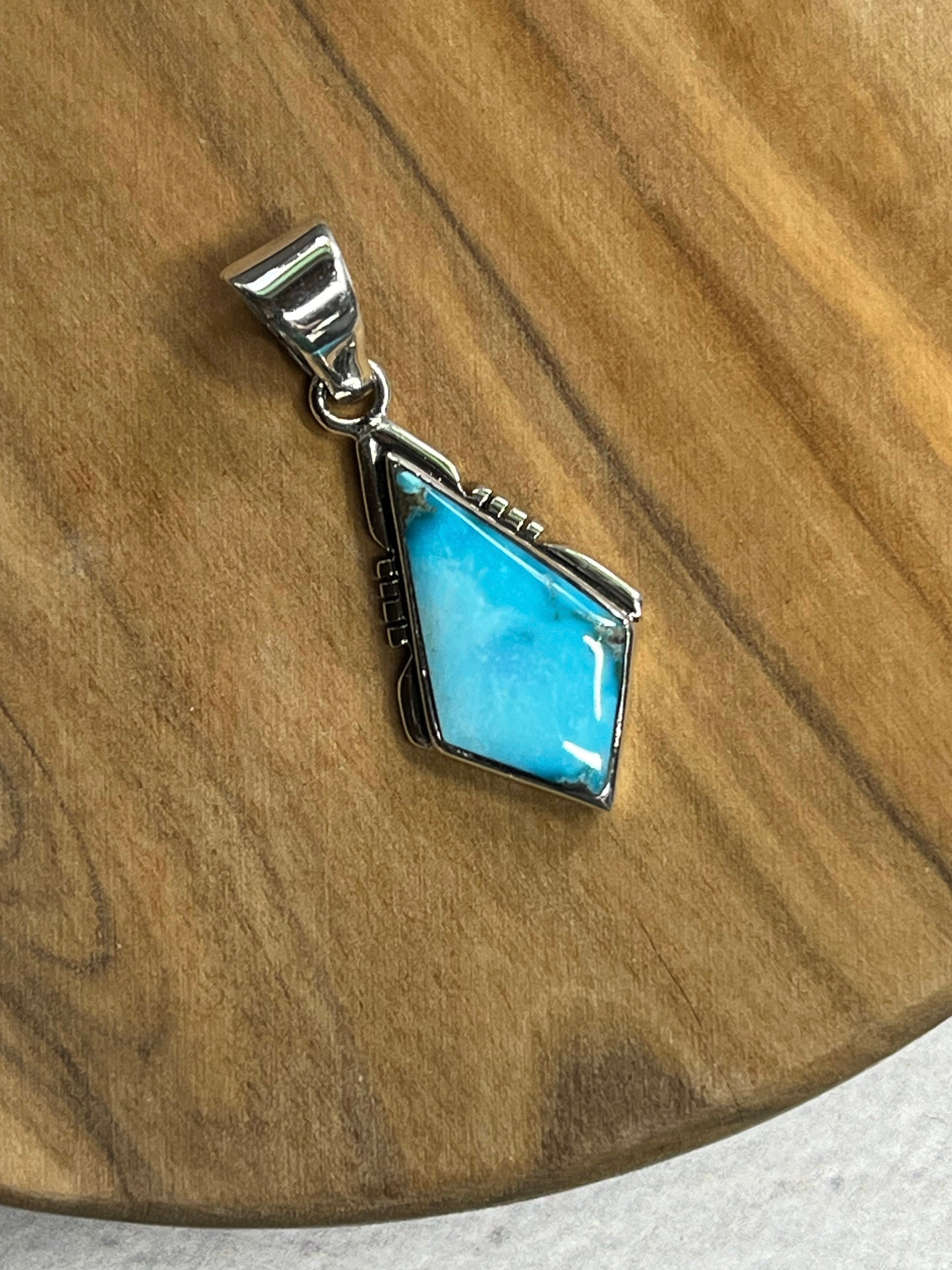 •BLUE RIDGE NEVADA TURQUOISE• Navajo silver kite pendant