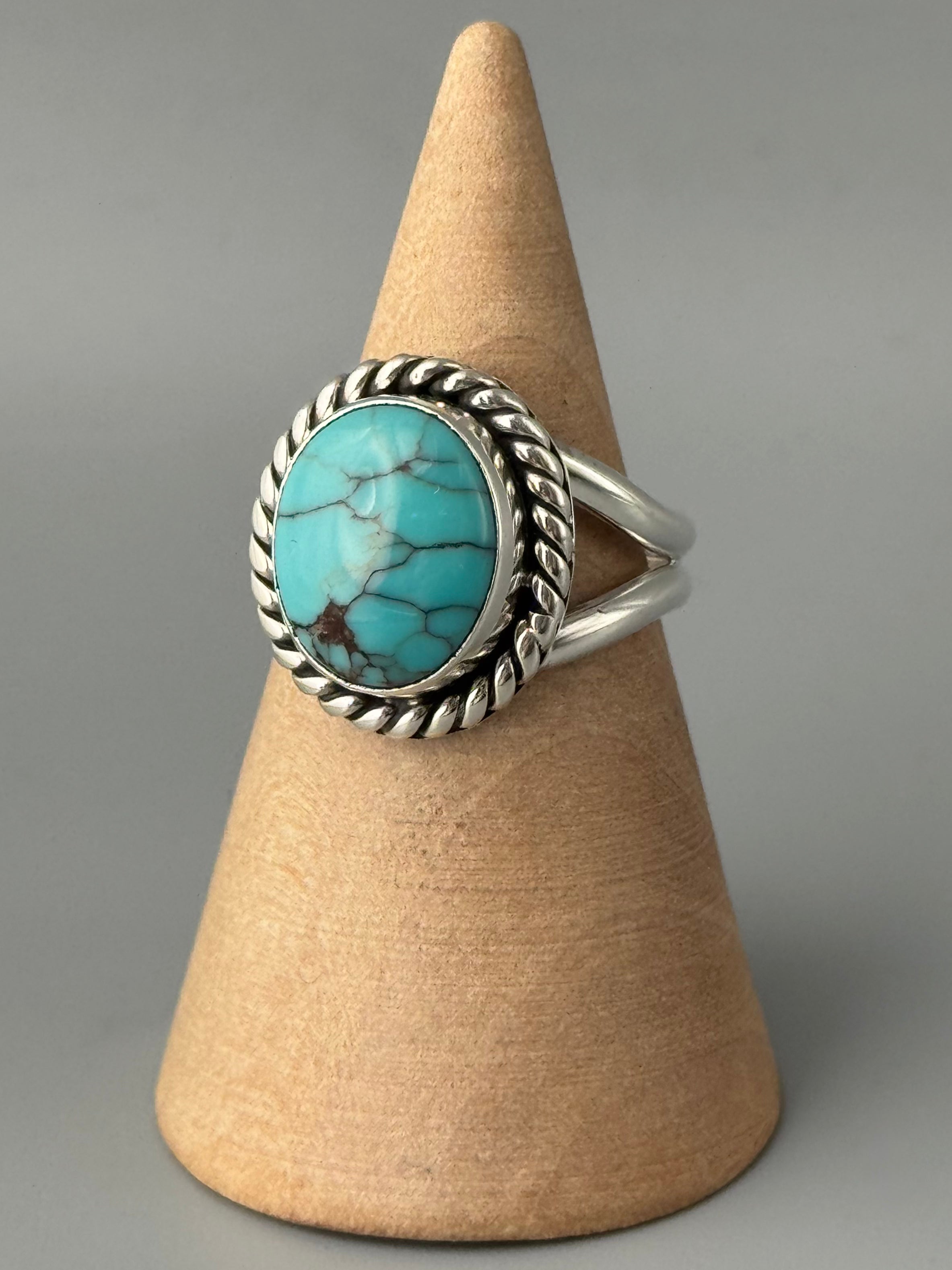•EGYPTIAN TURQUOISE - KÉ• Navajo silver ring (size 7.75)