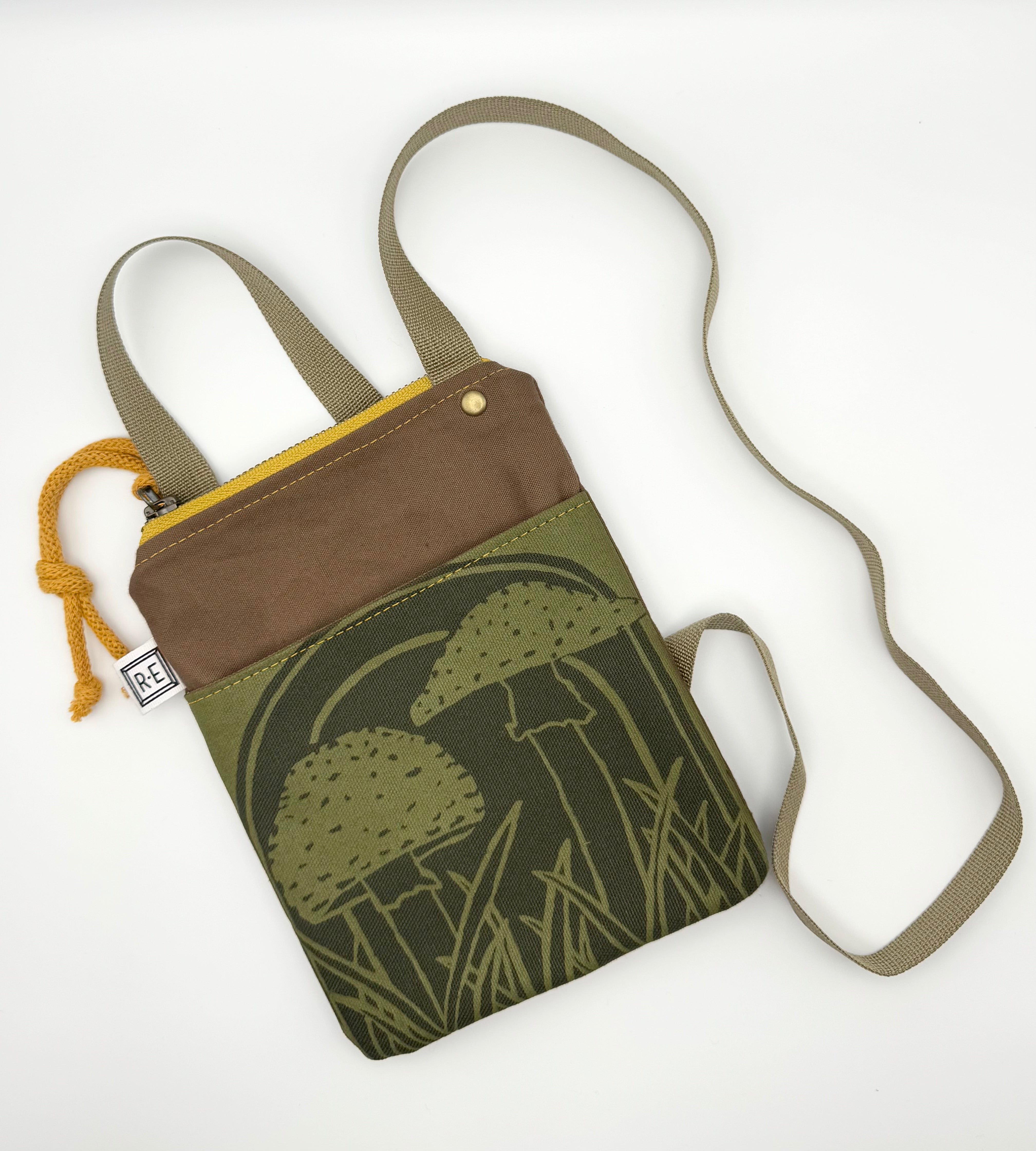 •GO BAG - AMANITA• waxed canvas crossbody