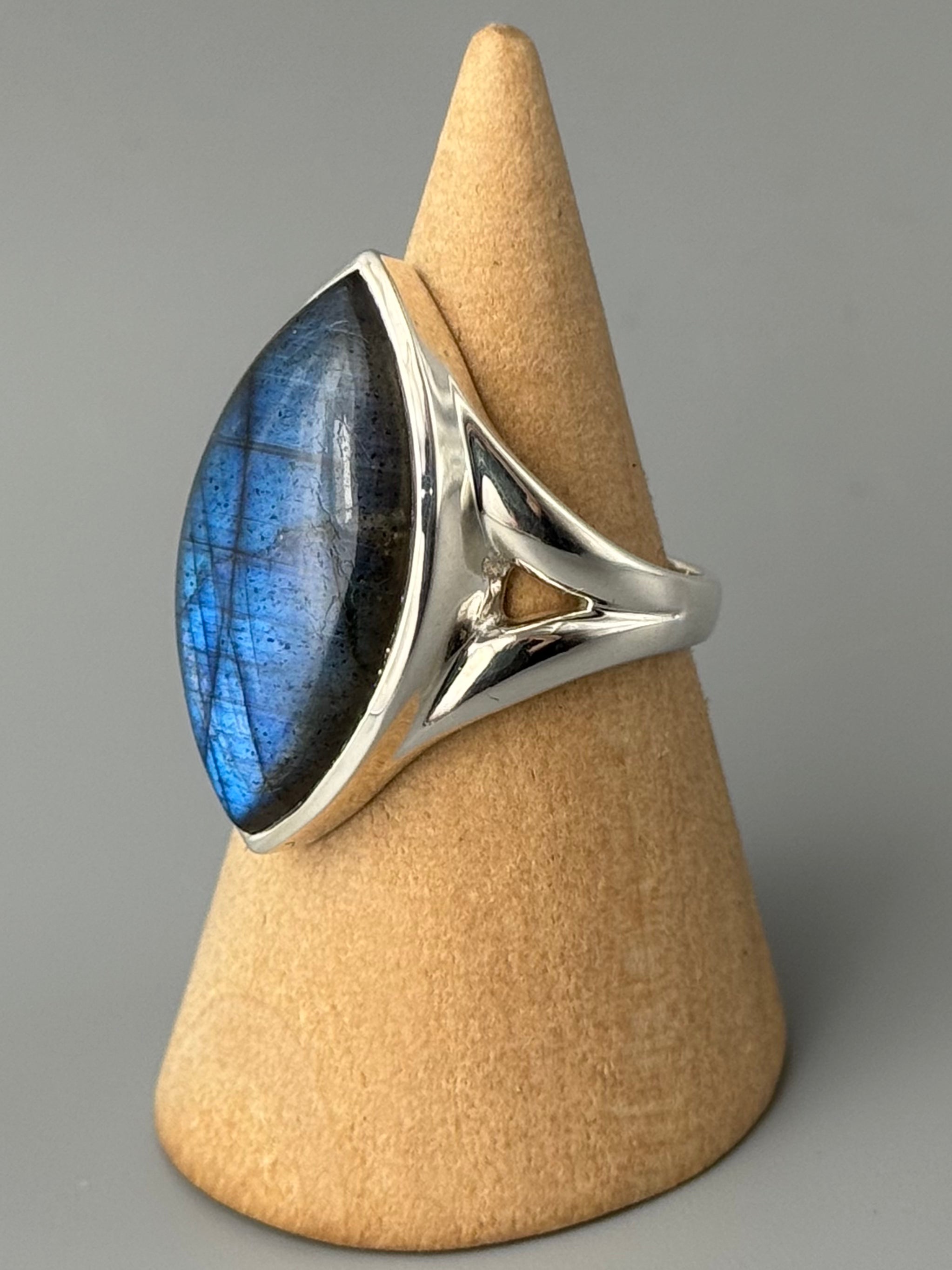 •LABRADORITE - EYE• split band silver ring (various sizes)