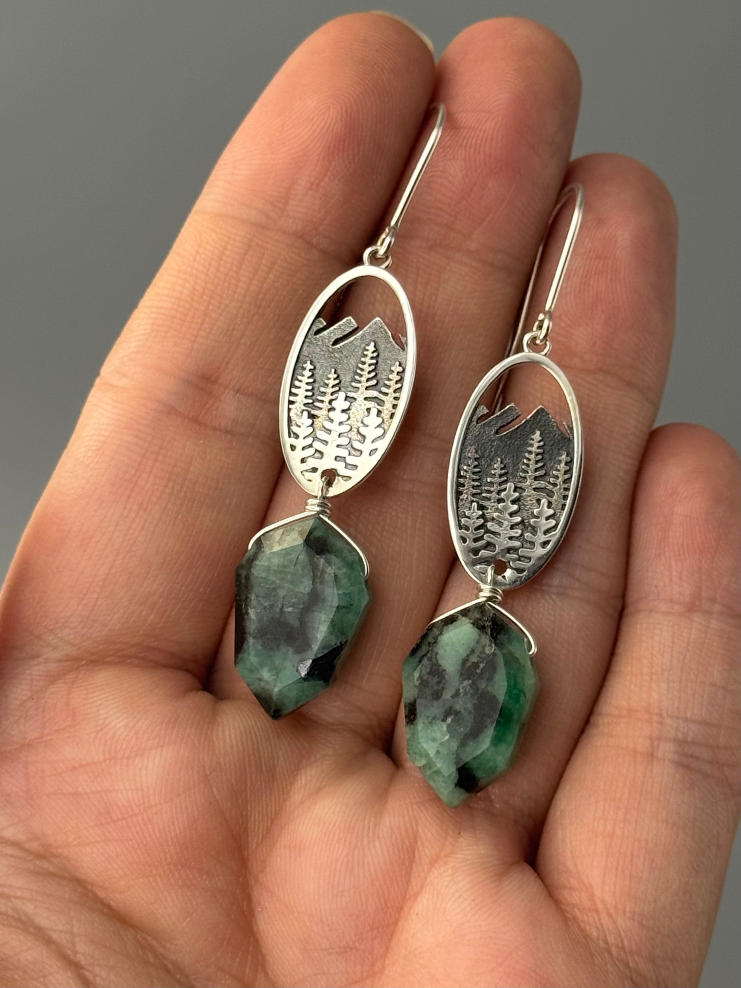 •BLUE RIDGE• emerald + silver dangle earrings