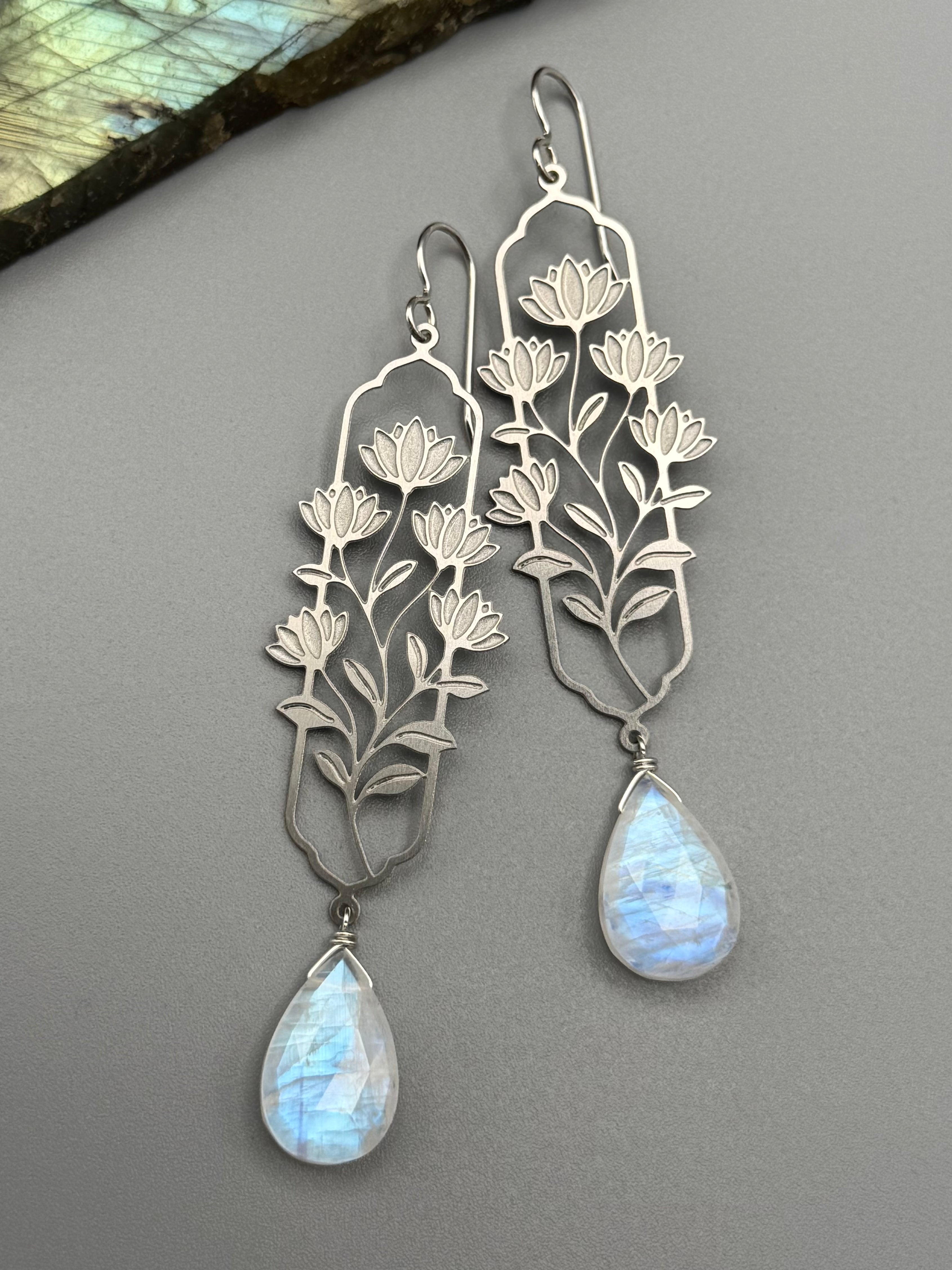 •LOTUS WINDOW• rainbow moonstone + silver earrings