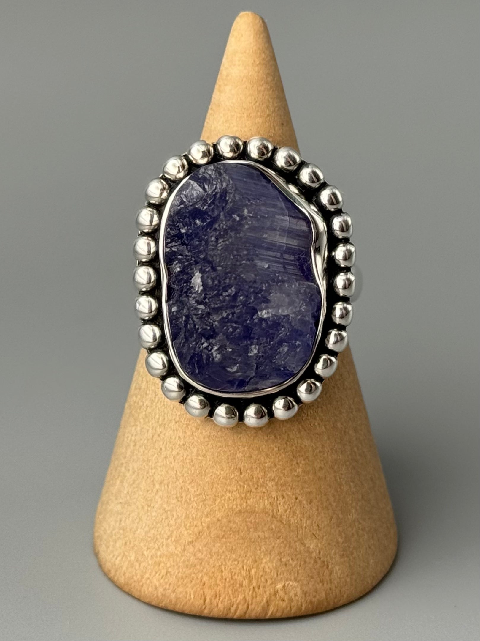 •TANZANITE - FREEFORM• dotted bezel silver ring (size 8)