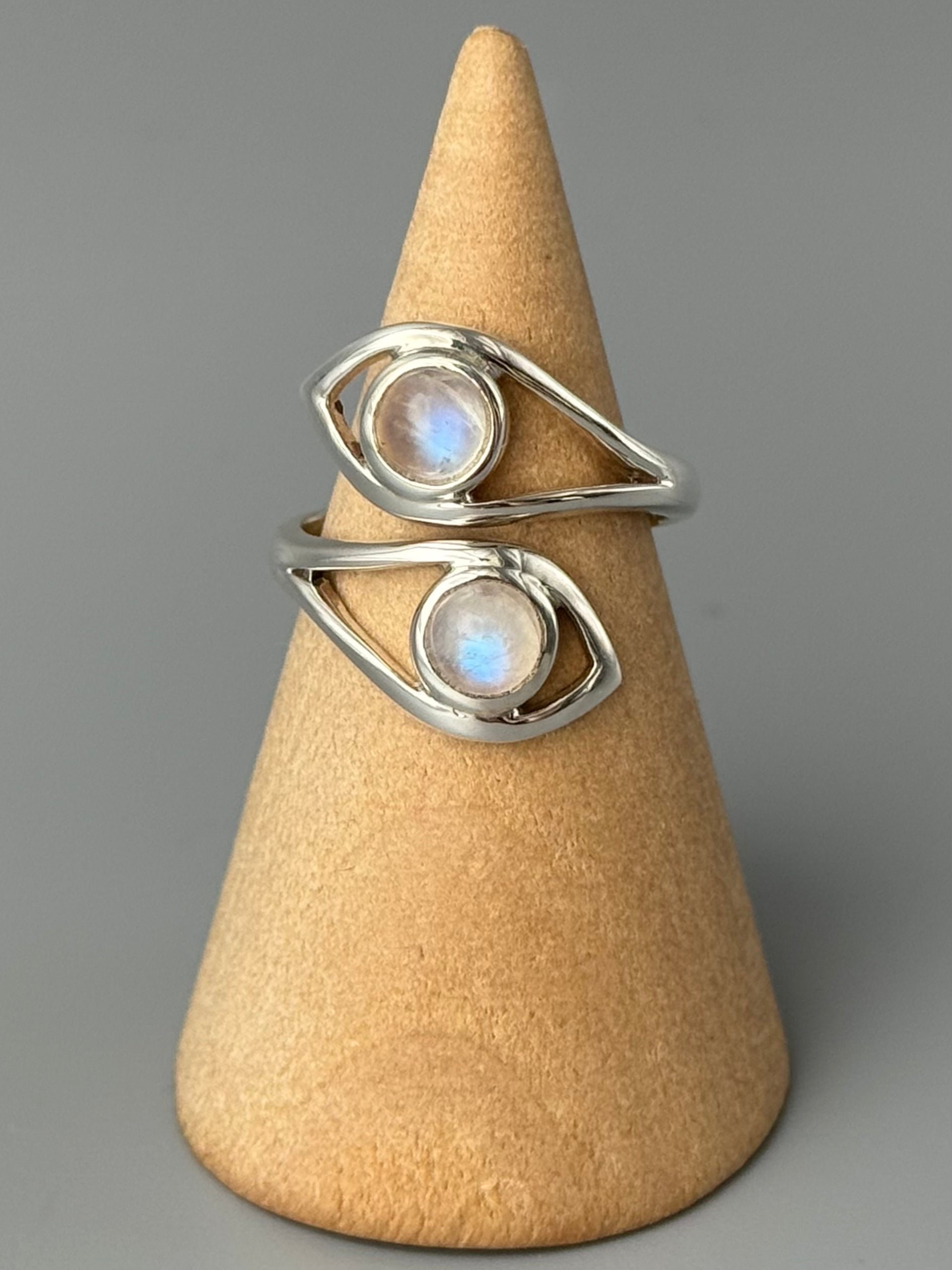 •RAINBOW MOONSTONE - LASSO• adjustable silver ring