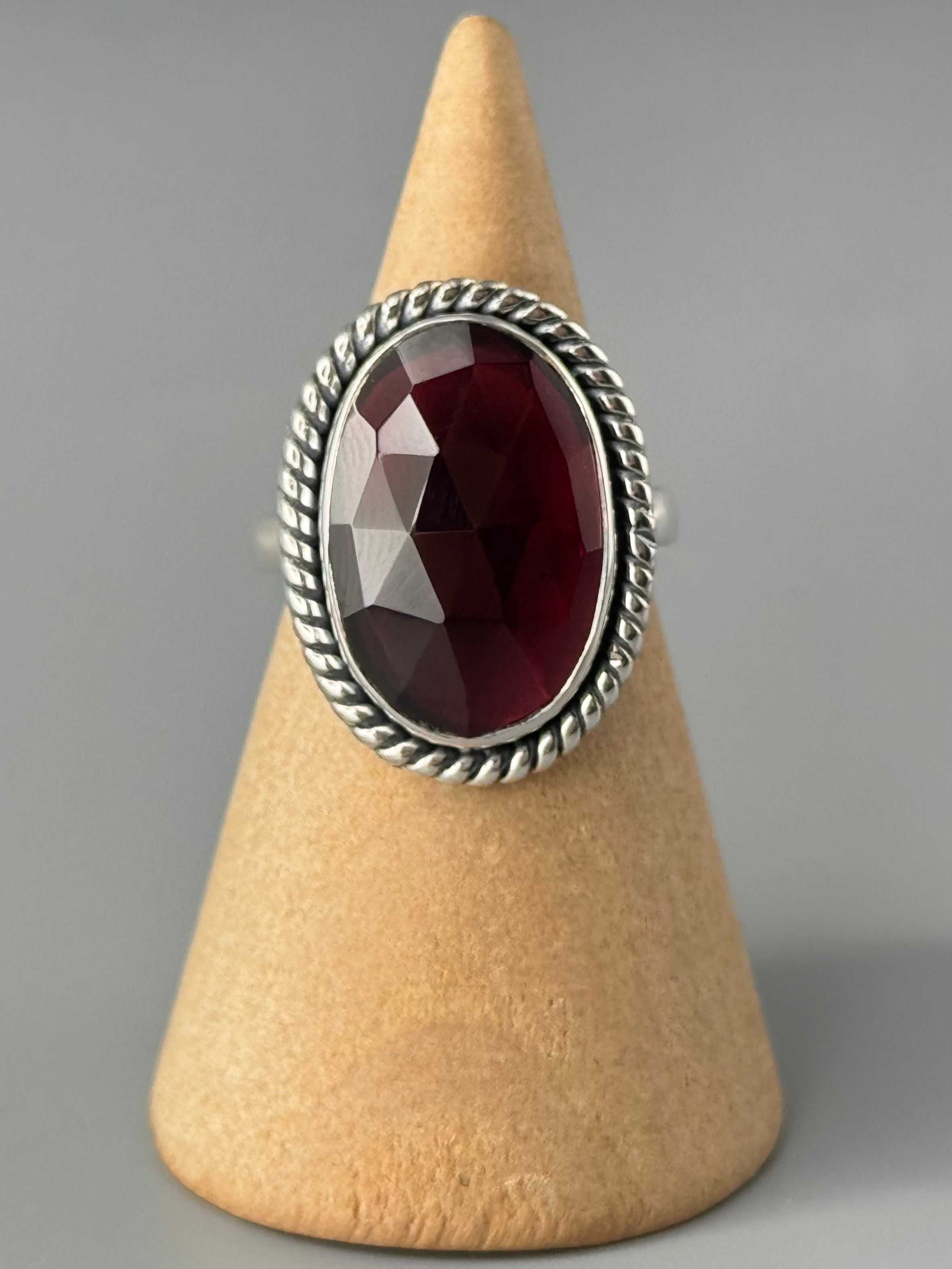 •GARNET - TWINE• sterling silver ring (size 7)