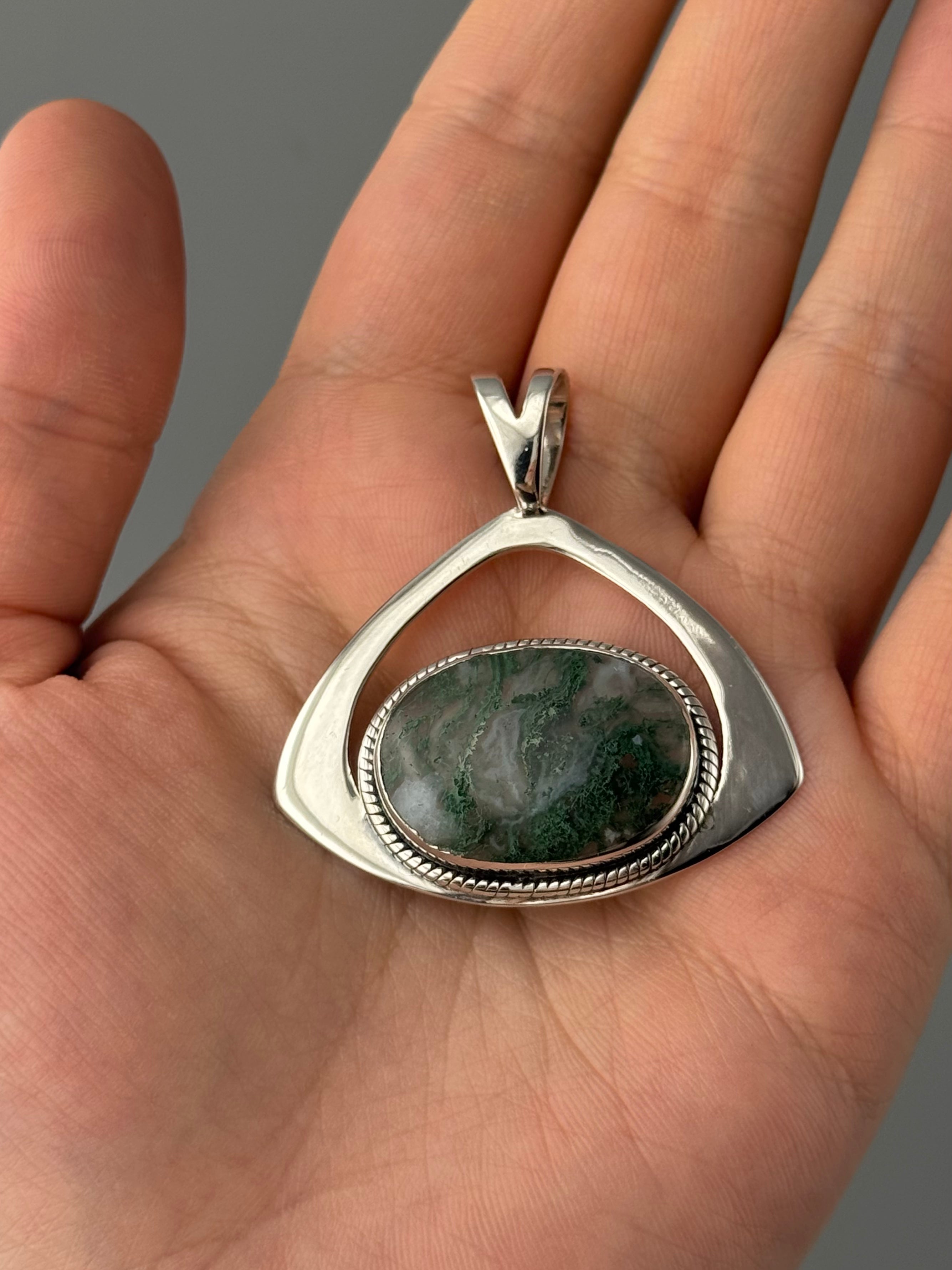 •MOSS AGATE - REULEAUX• sterling silver pendant