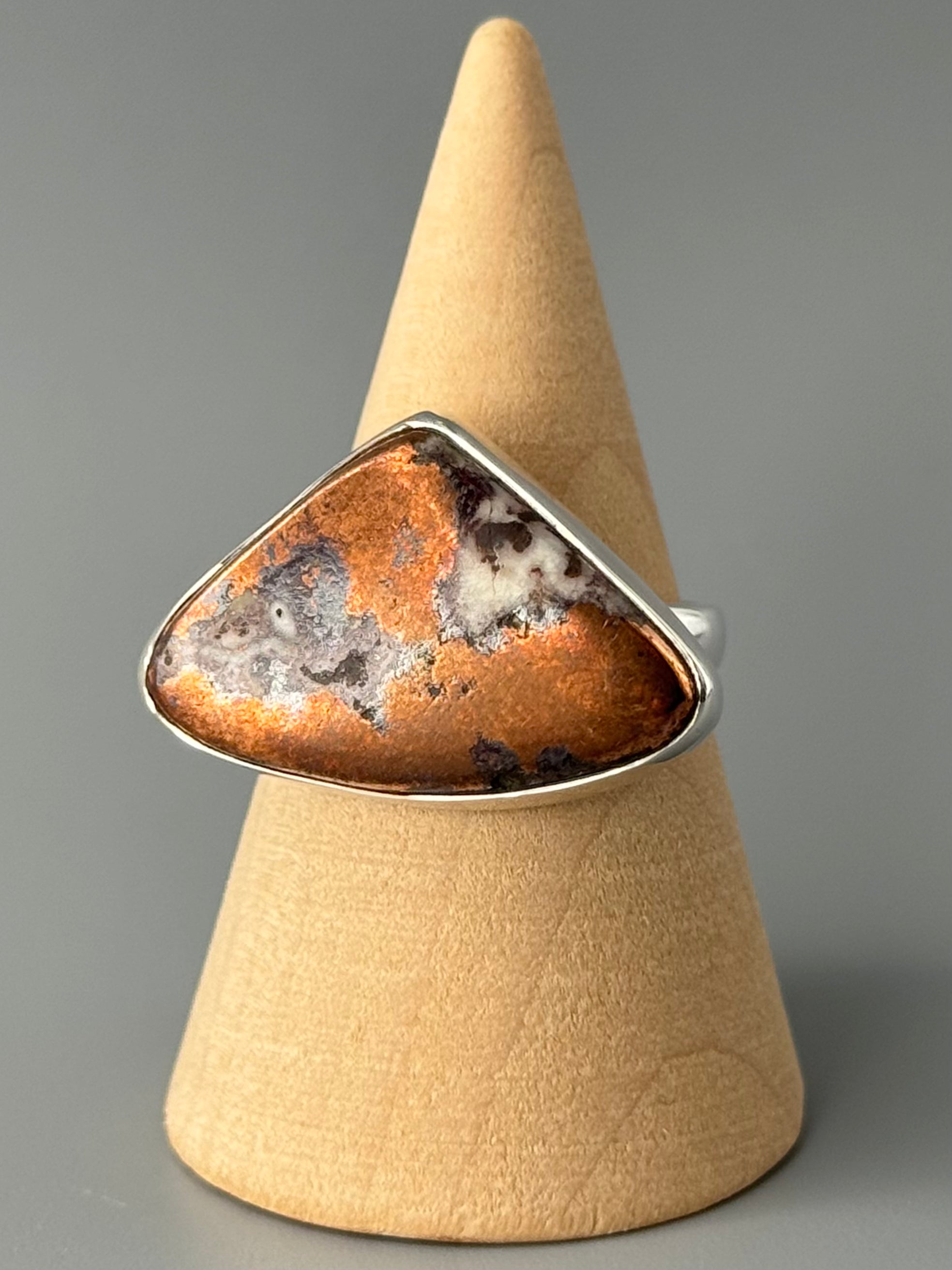 •COPPER IN MATRIX - WIDE TEAR• simple bezel silver ring (size 9)