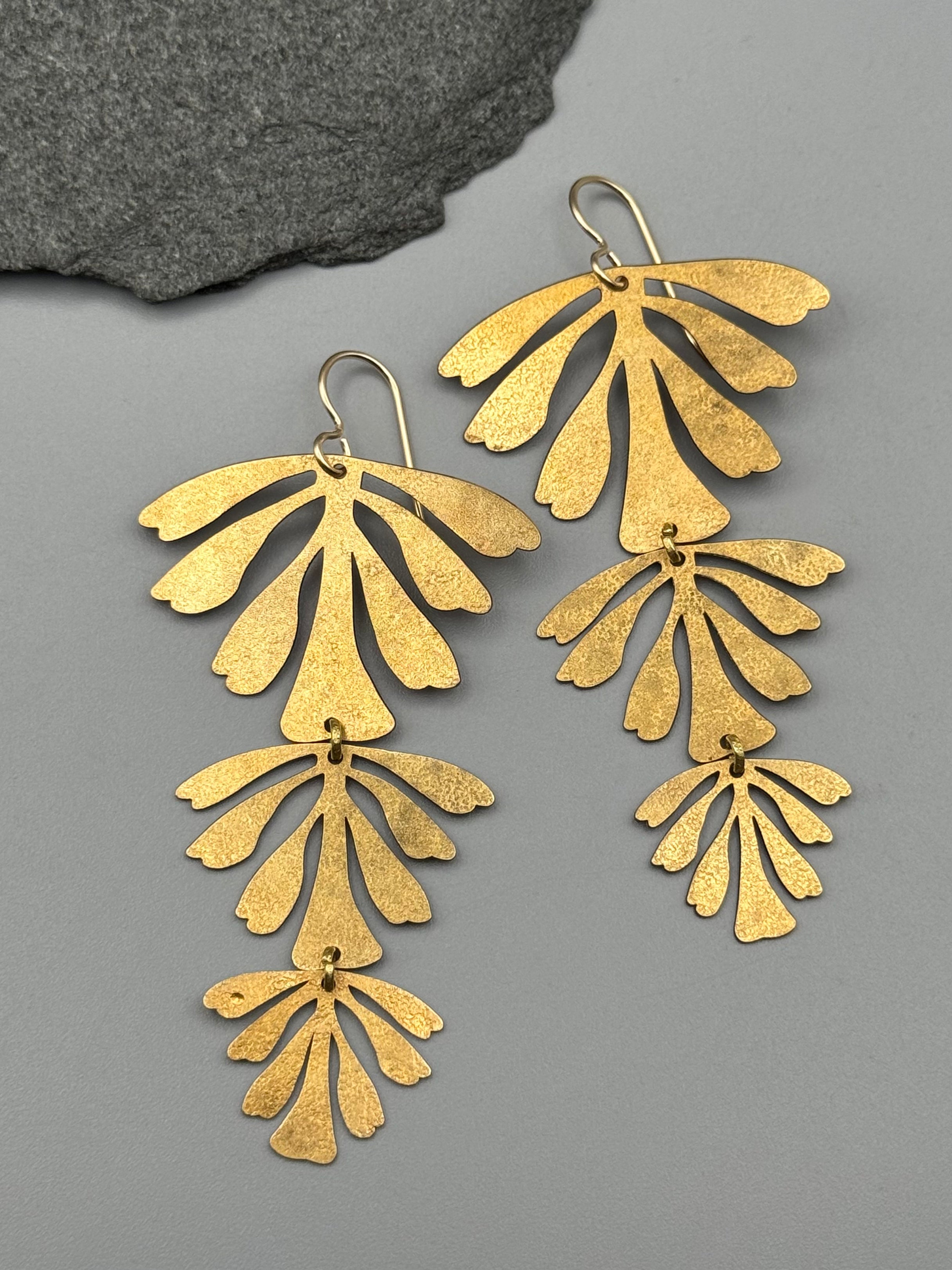 •FERN DANCE• gold dangle earrings