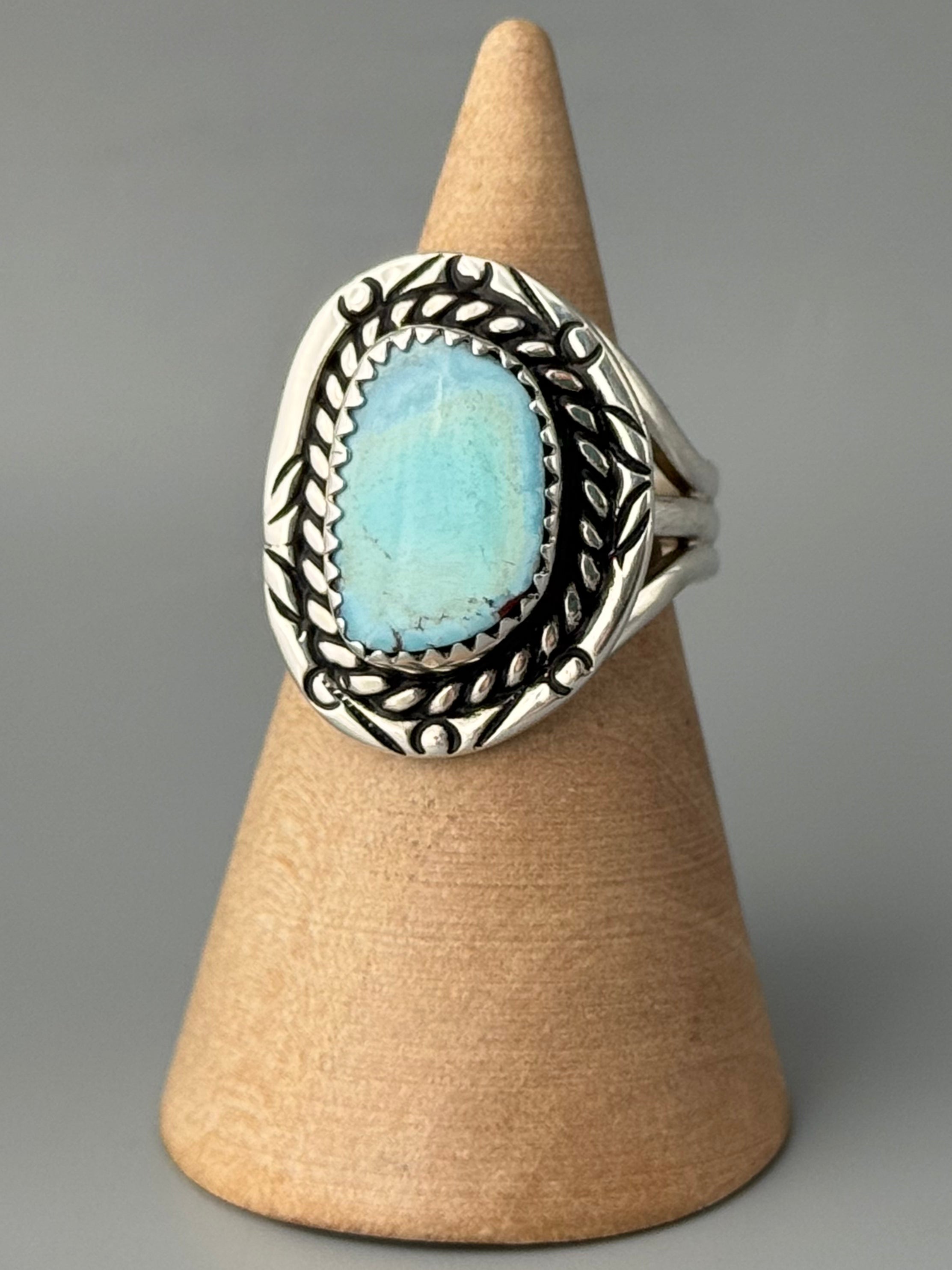 •GOLDEN HILL TURQUOISE - MOUNTAIN SUN• Navajo silver ring (size 7)