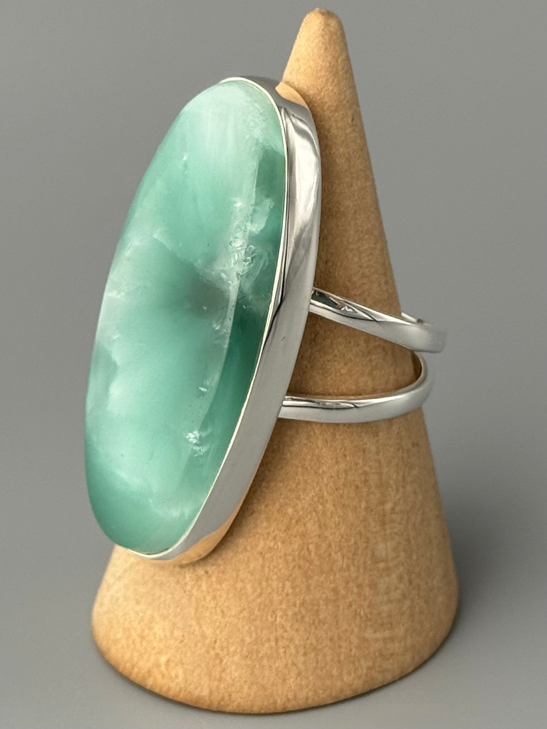 •HEMIMORPHITE - OVAL 1• split band silver ring (size 9)