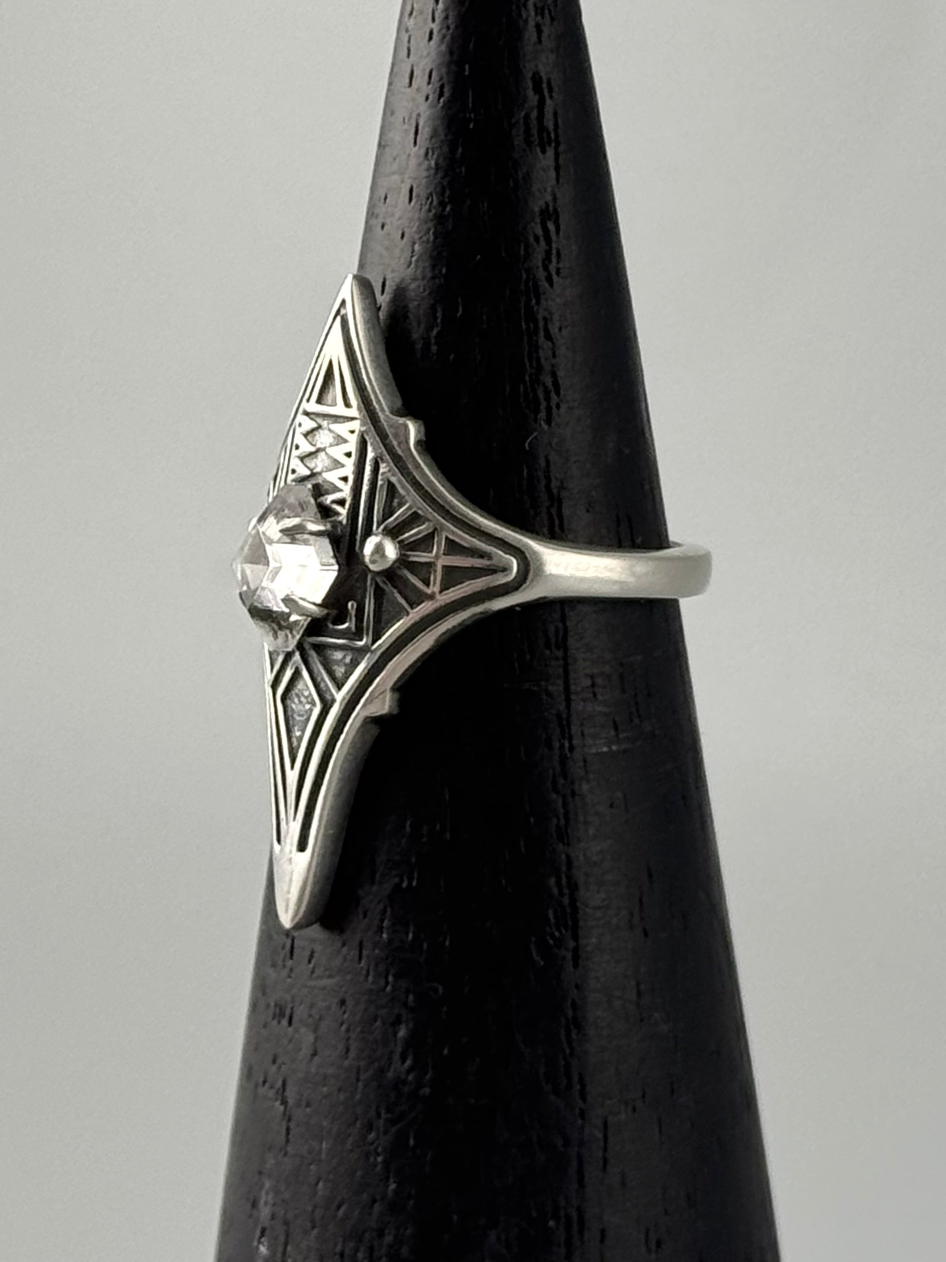 •ARMORED PORTAL• clear quartz + silver ring