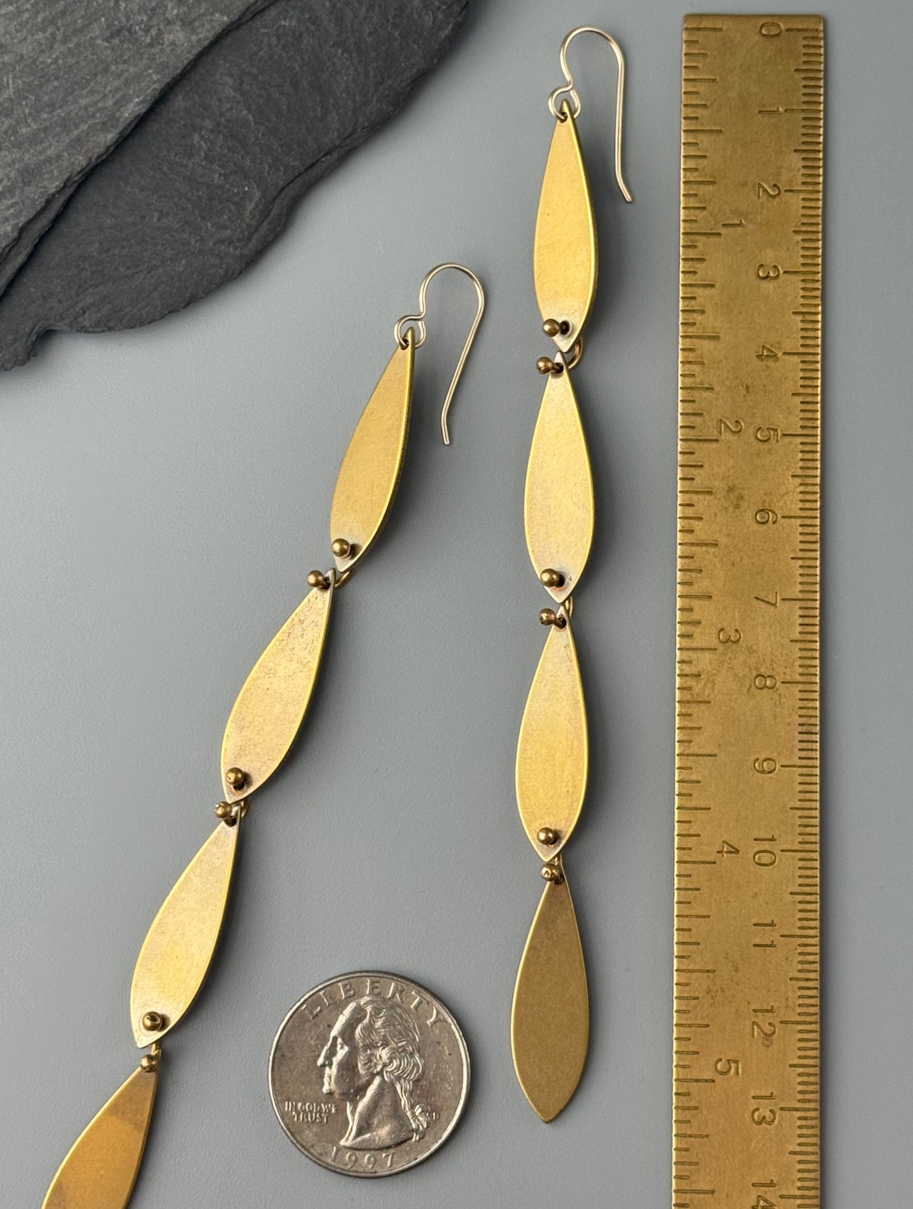 •DUSTER• gold dangle earrings