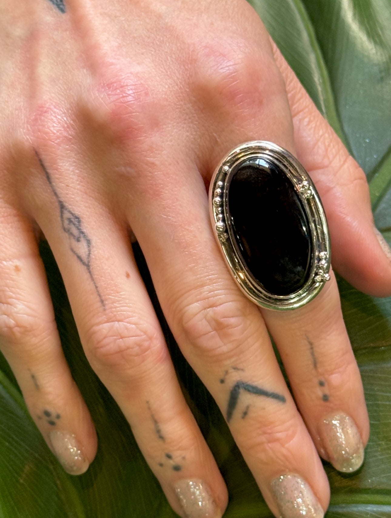 •ONYX - OVAL• dotted bezel silver ring (various sizes)