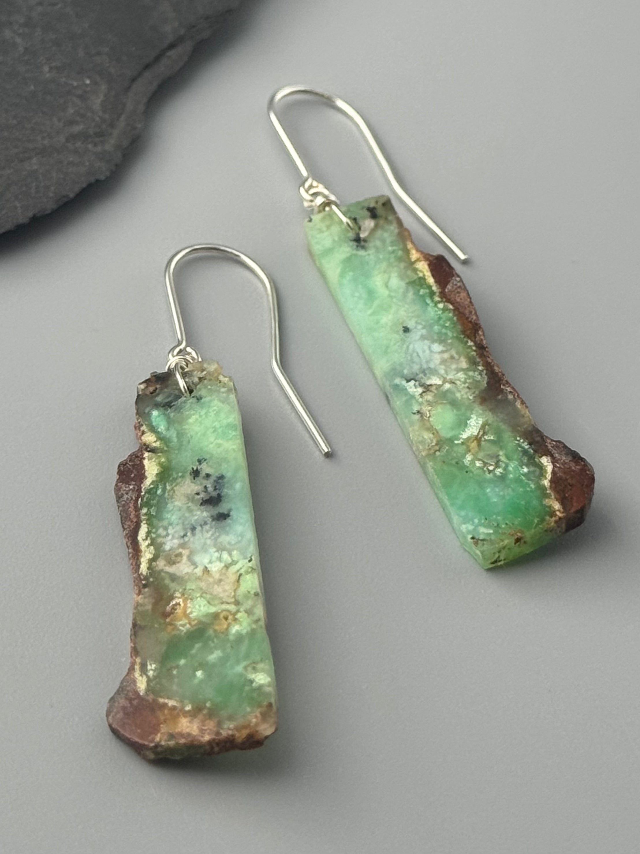 •STRAY• chrysoprase + silver earrings