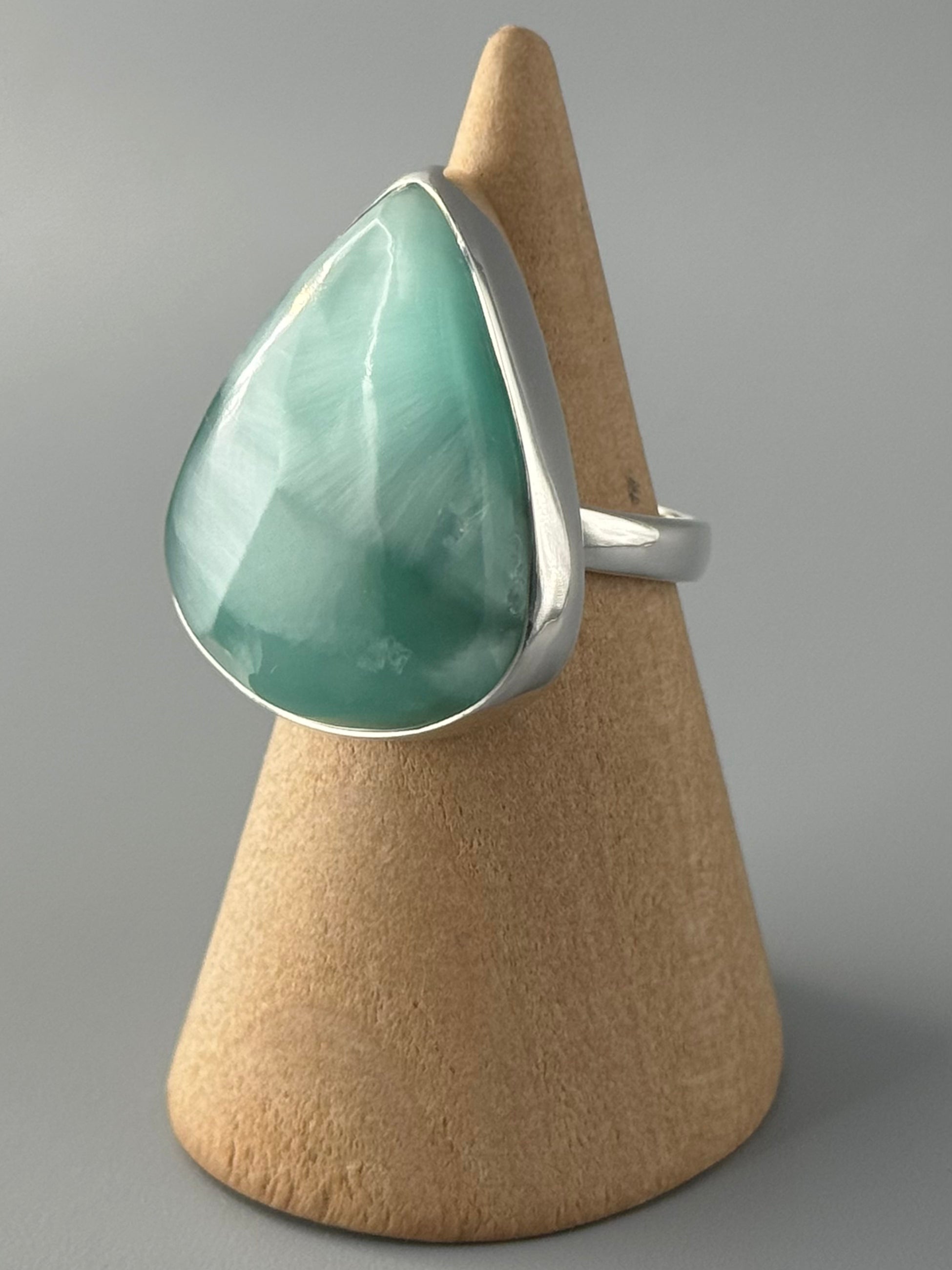 •HEMIMORPHITE - TEARDROP• simple band silver ring (size 6)