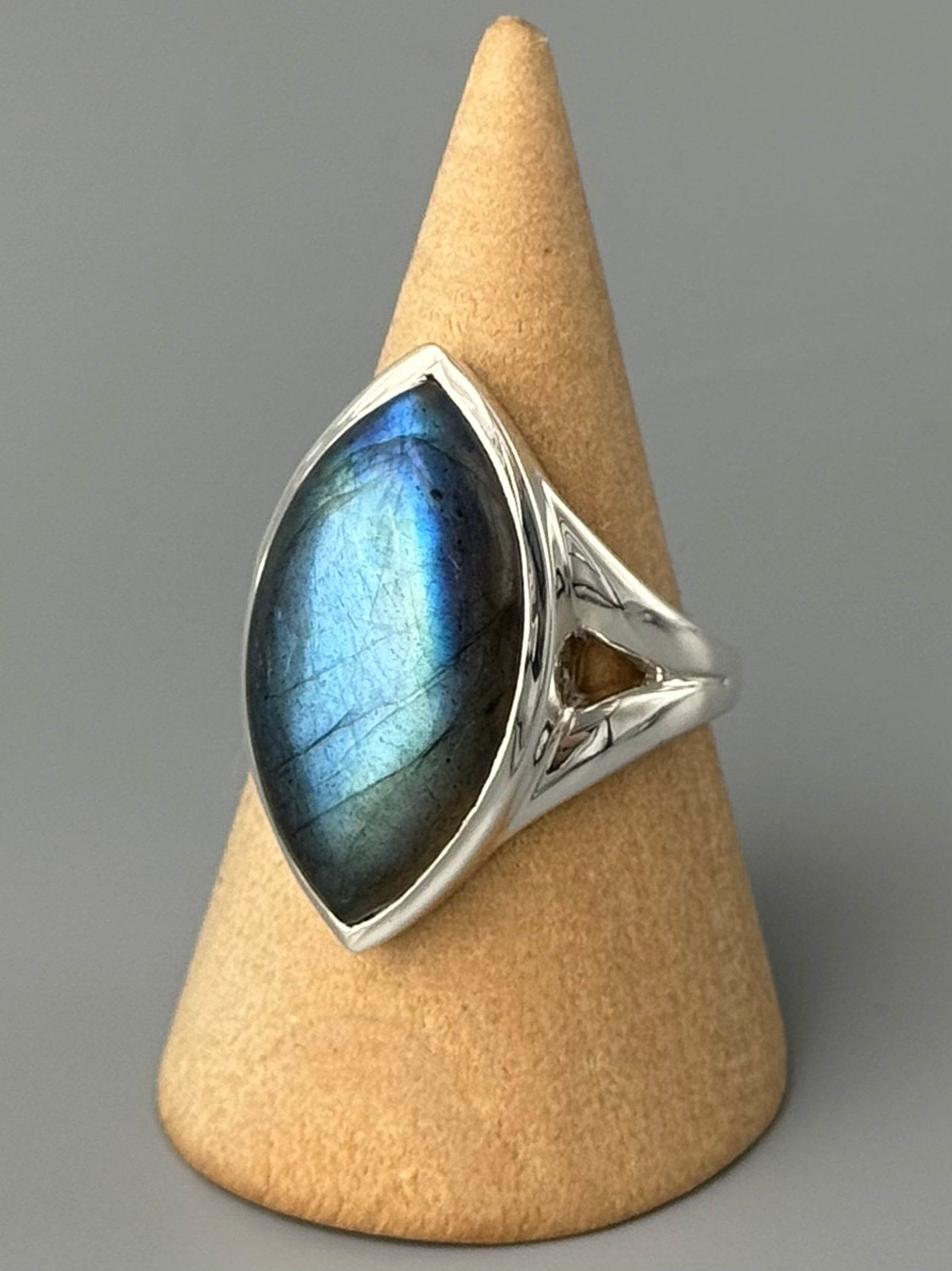 •LABRADORITE - EYE• split band silver ring (various sizes)