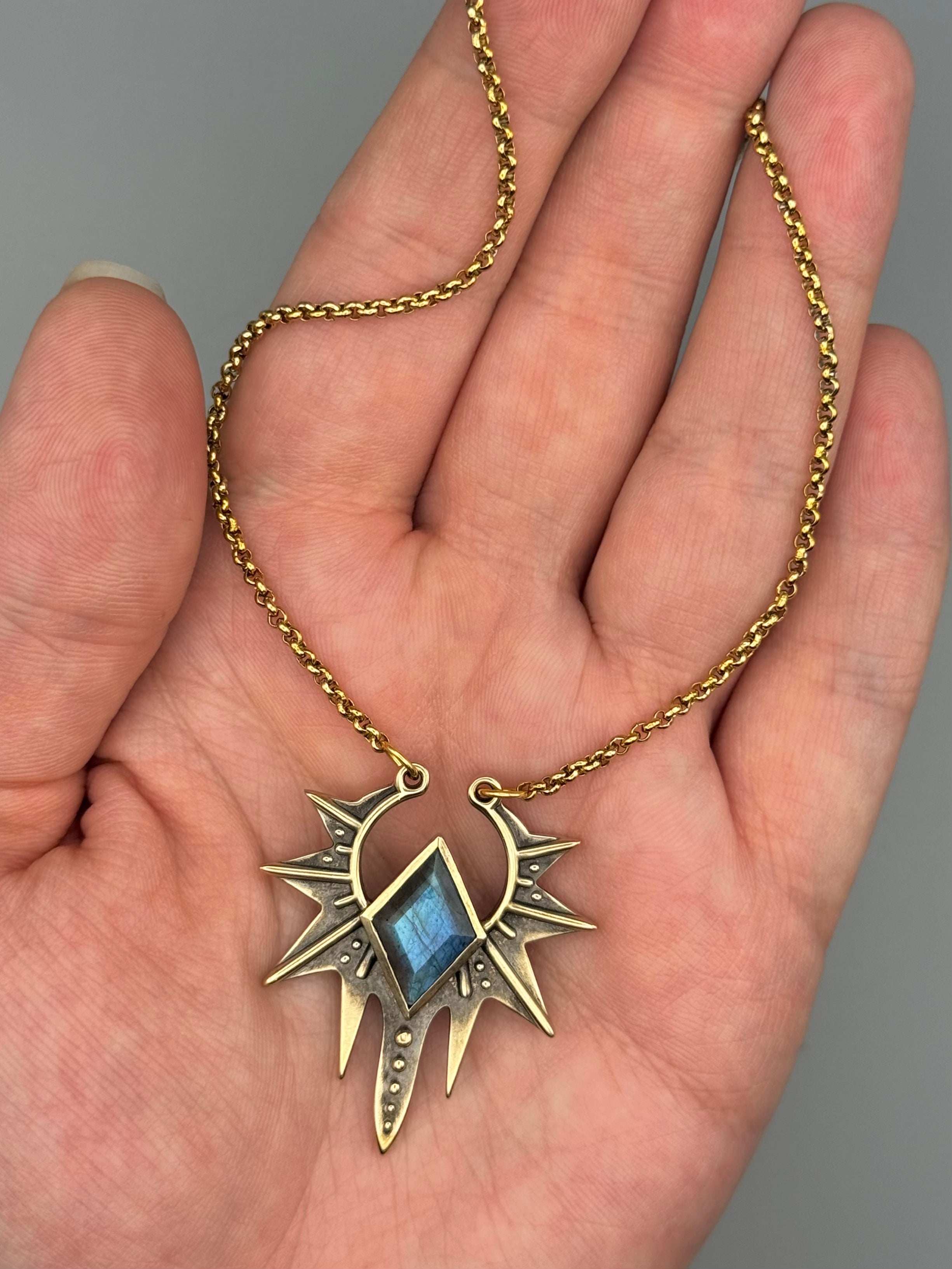 •STARLING• labradorite + gold necklace (16" long)