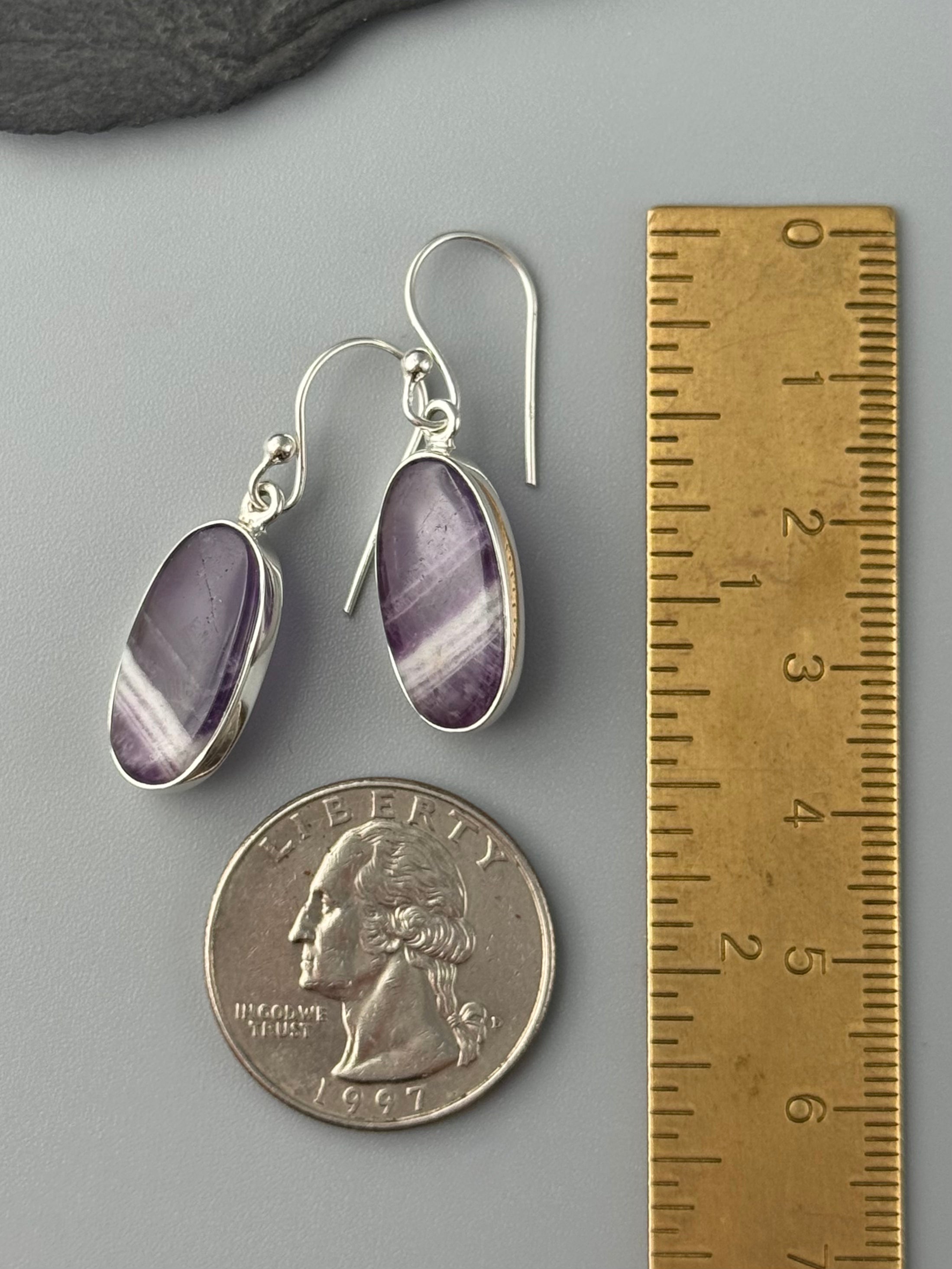 •CHEVRON AMETHYST - OVAL• silver dangle earrings