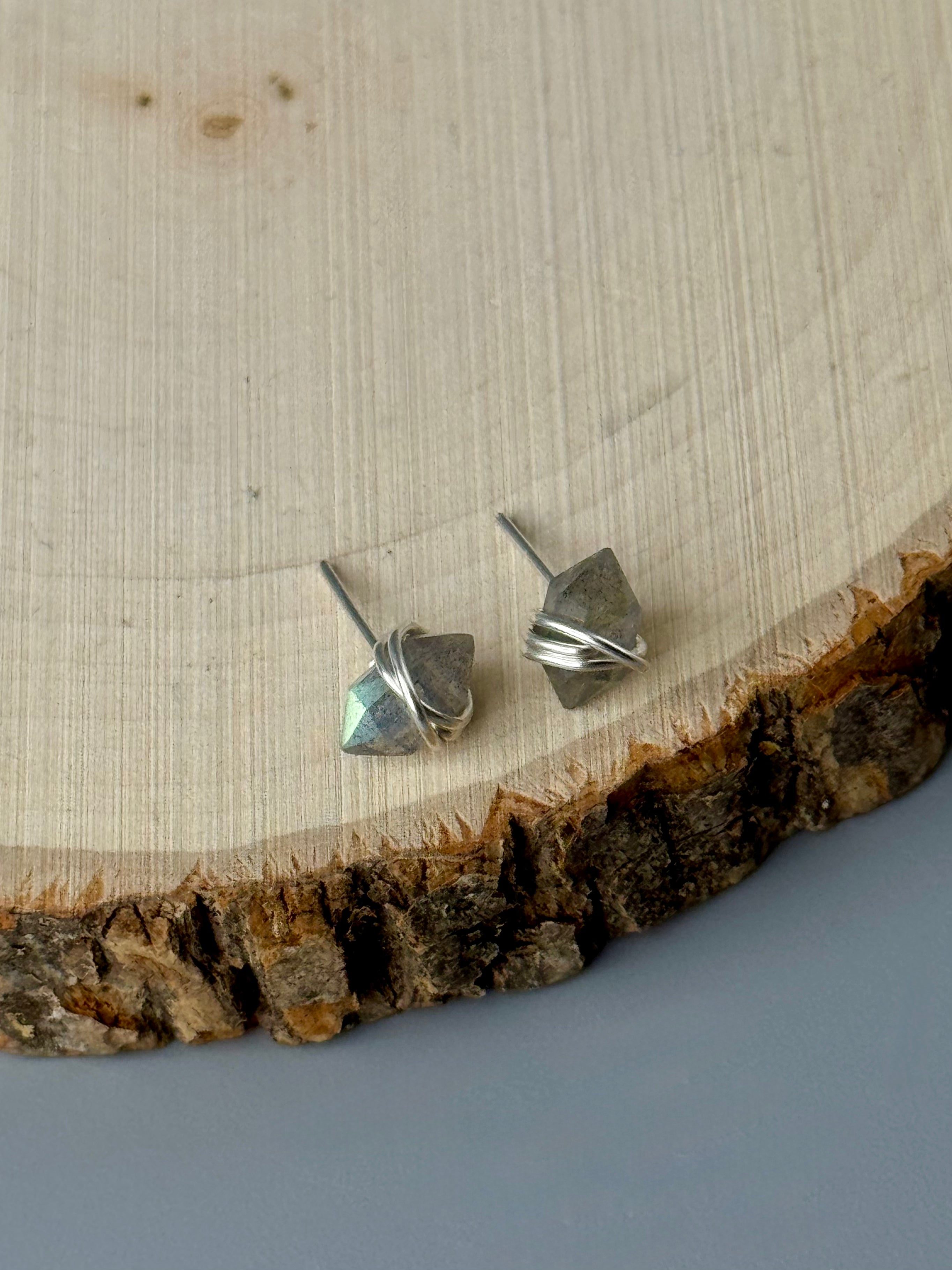 •PIKE• labradorite + silver stud earrings