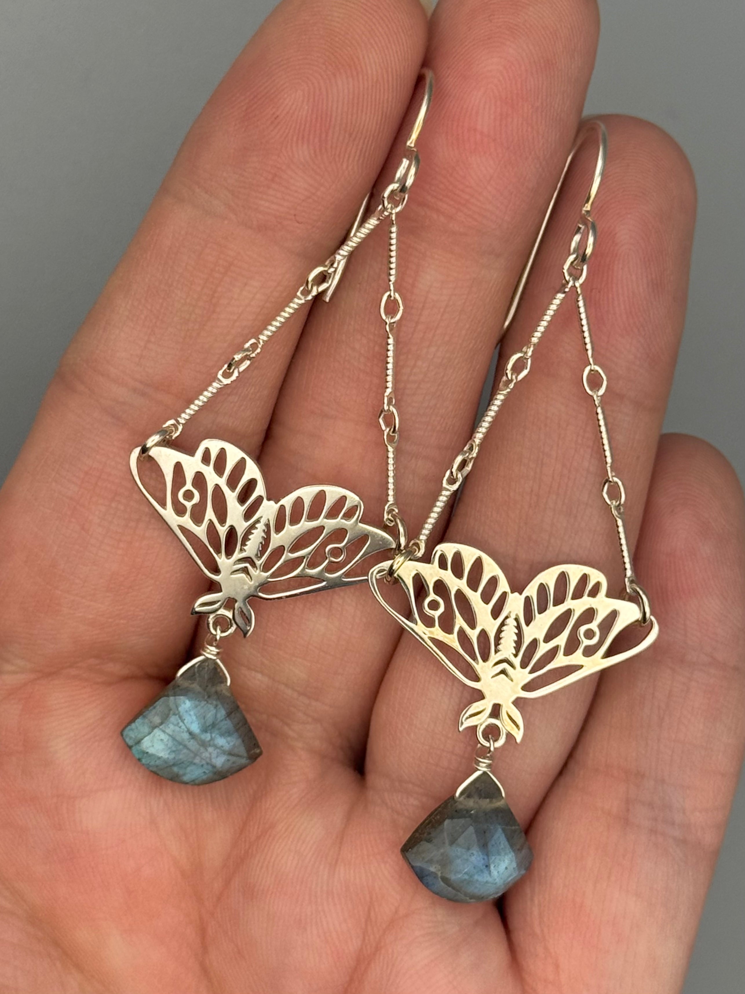 •GUIDE• labradorite + silver earrings