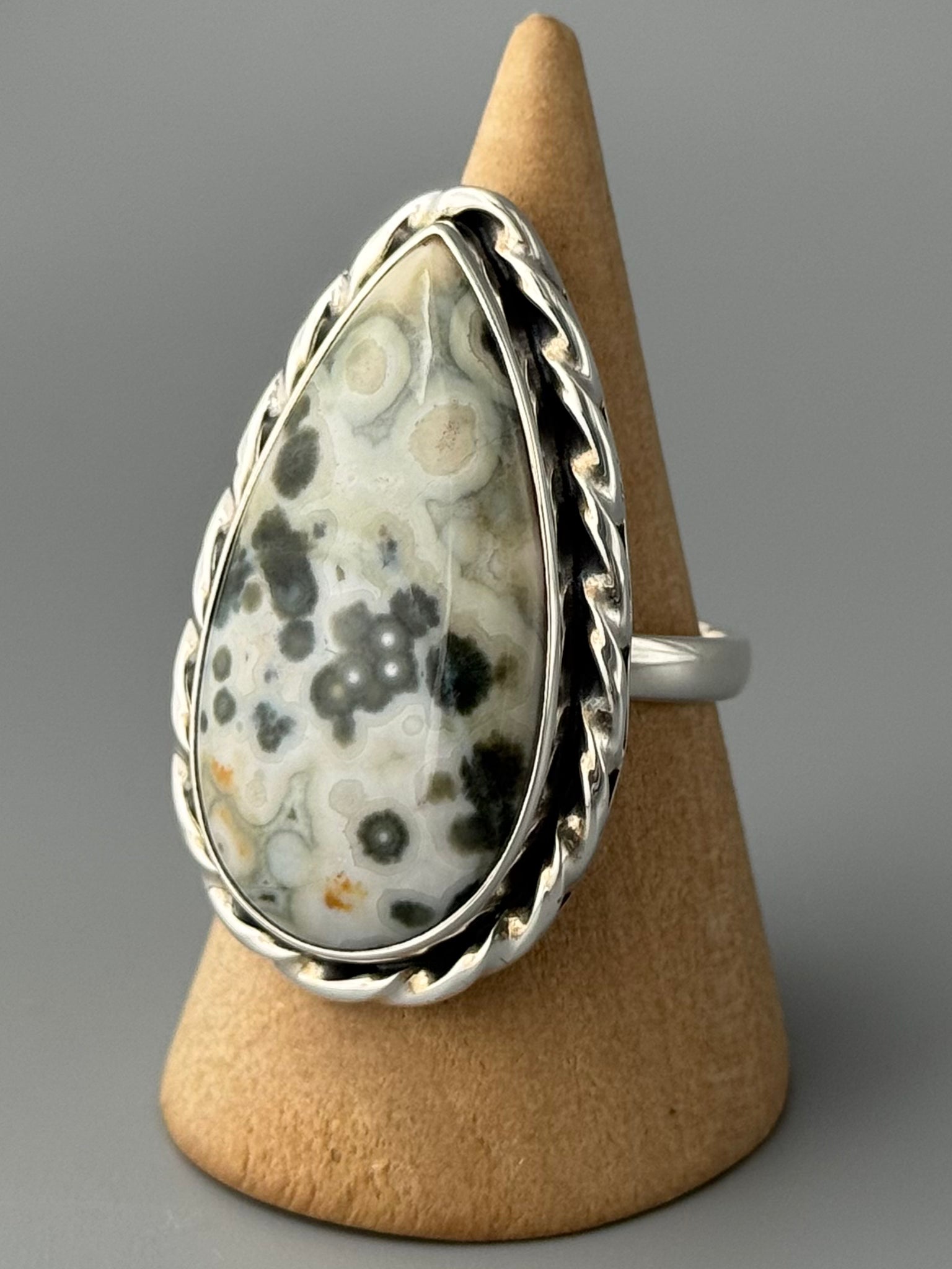 •OCEAN JASPER - TEAR• roped bezel silver ring (size 10)