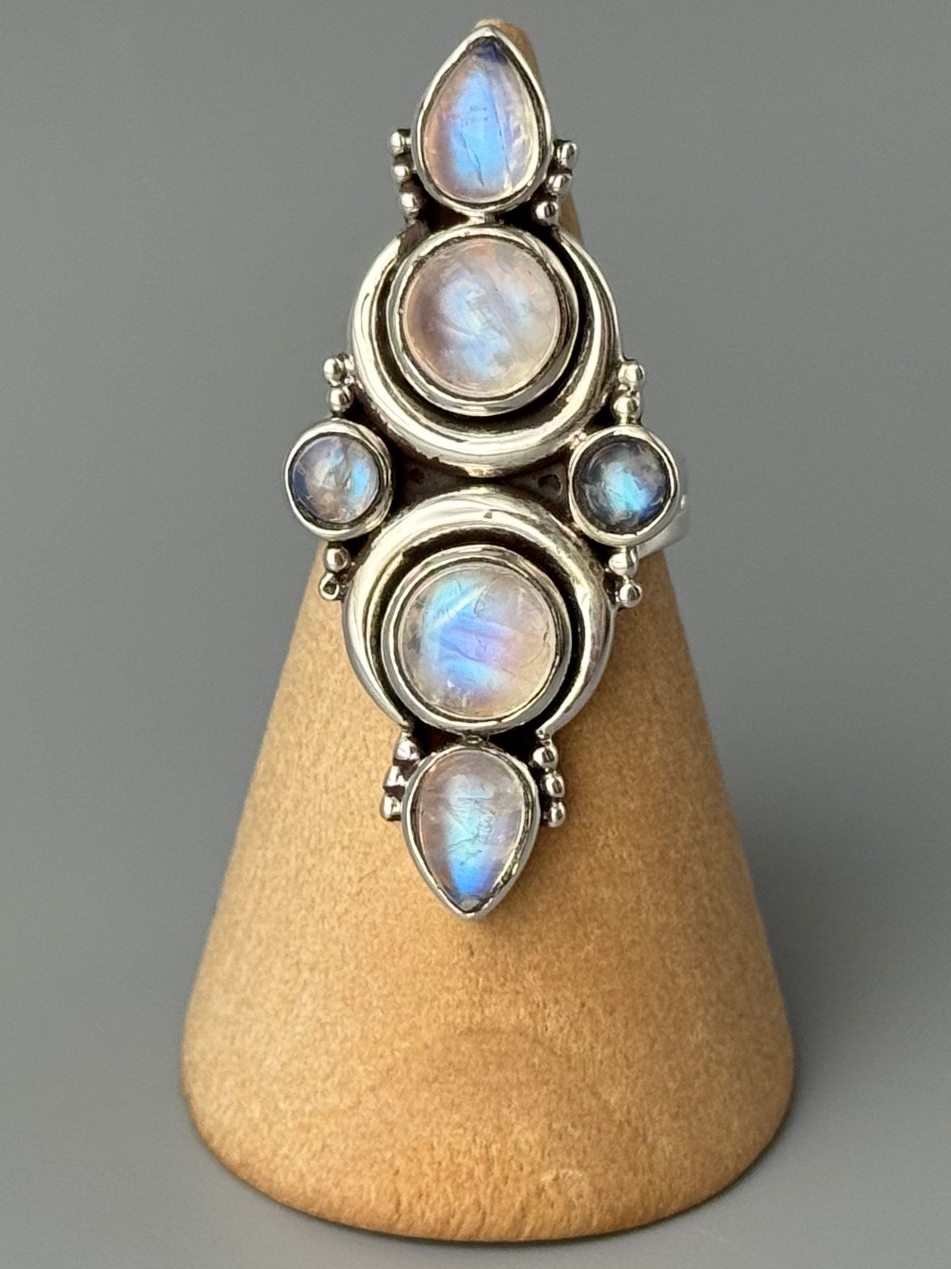 •RAINBOW MOONSTONE - MERIDIANS• split band silver ring (various sizes)