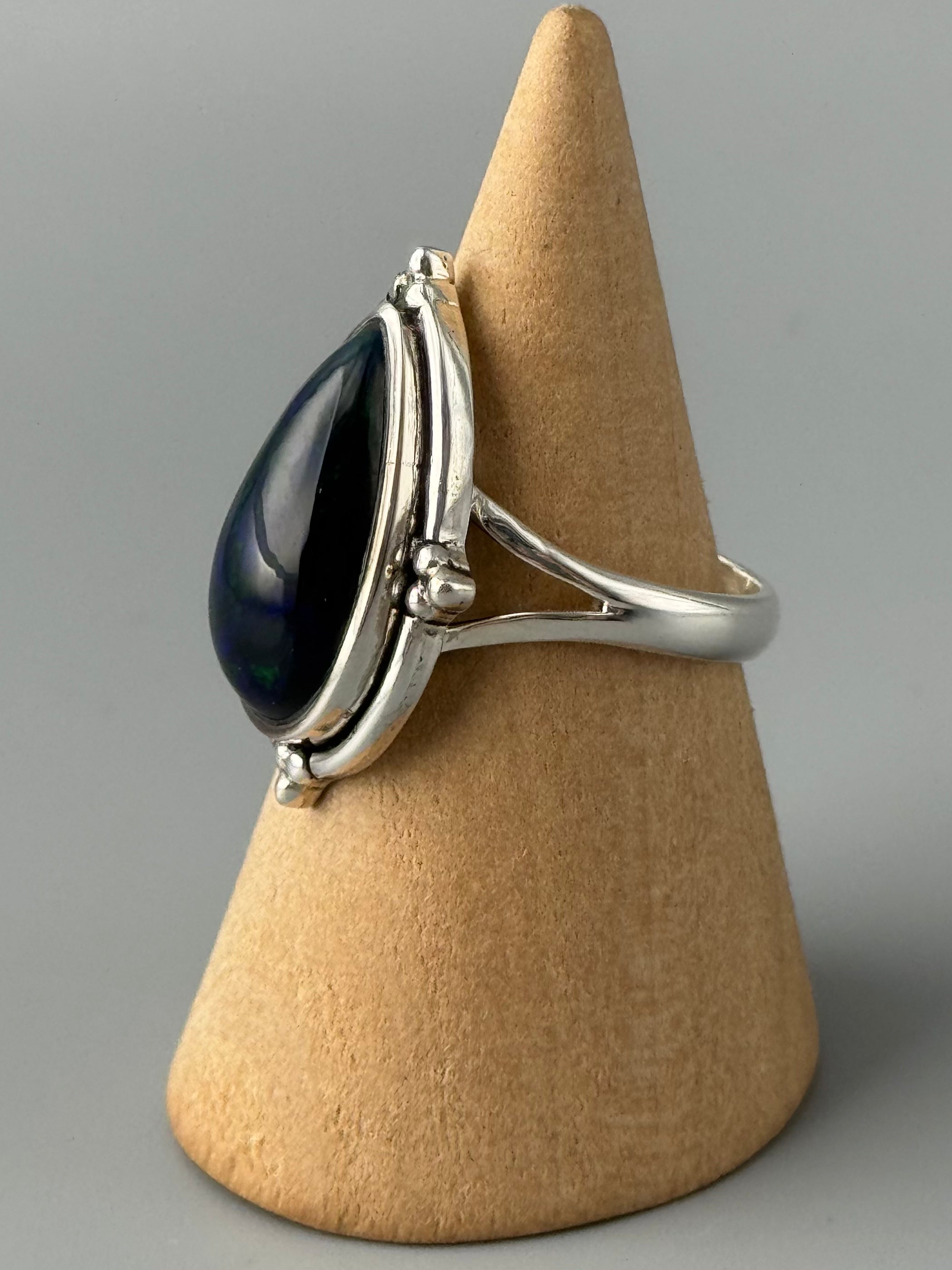 •ETHIOPIAN OPAL - COMPASS• split band silver ring (size 8)