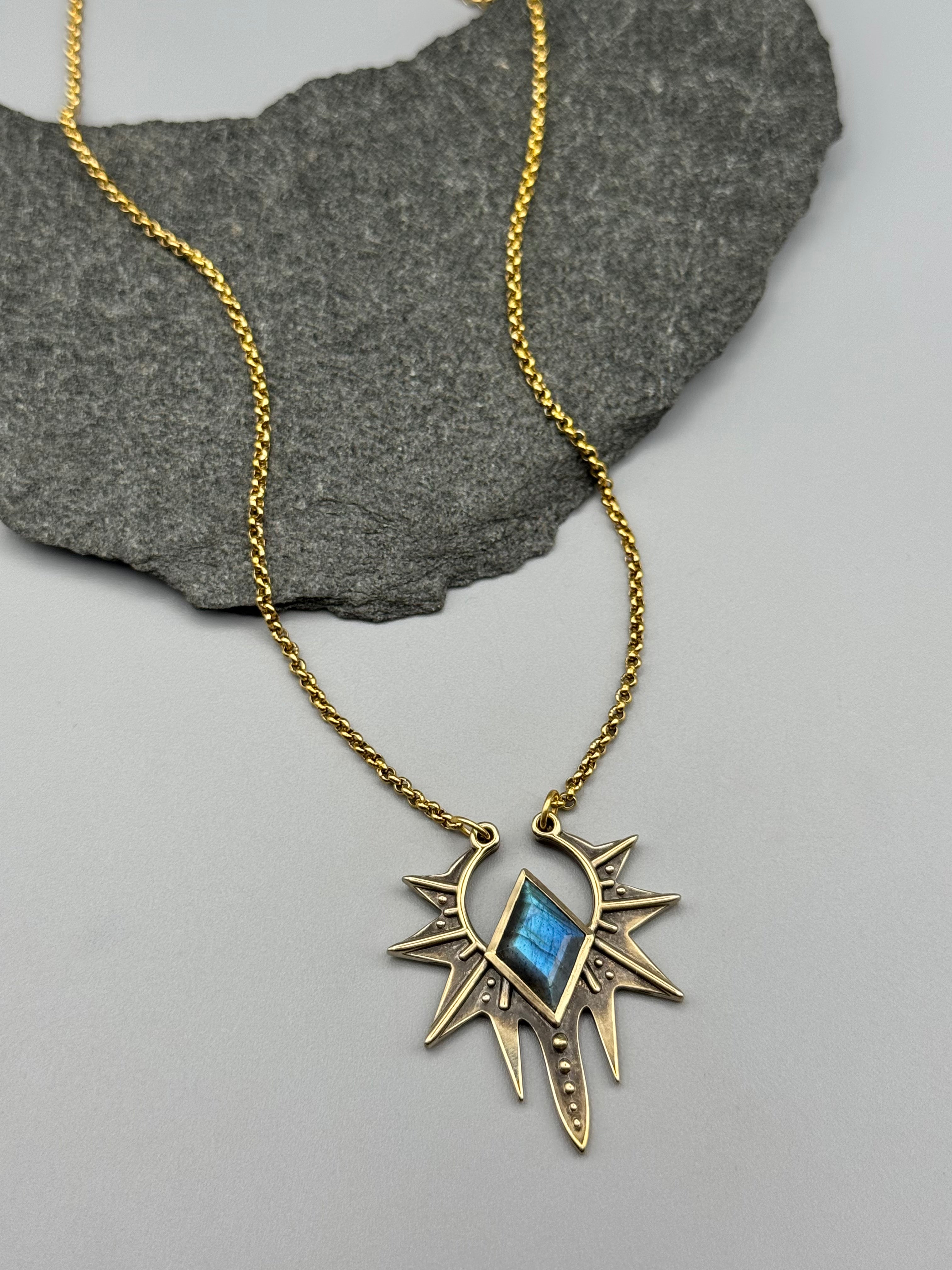 •STARLING• labradorite + gold necklace (16" long)