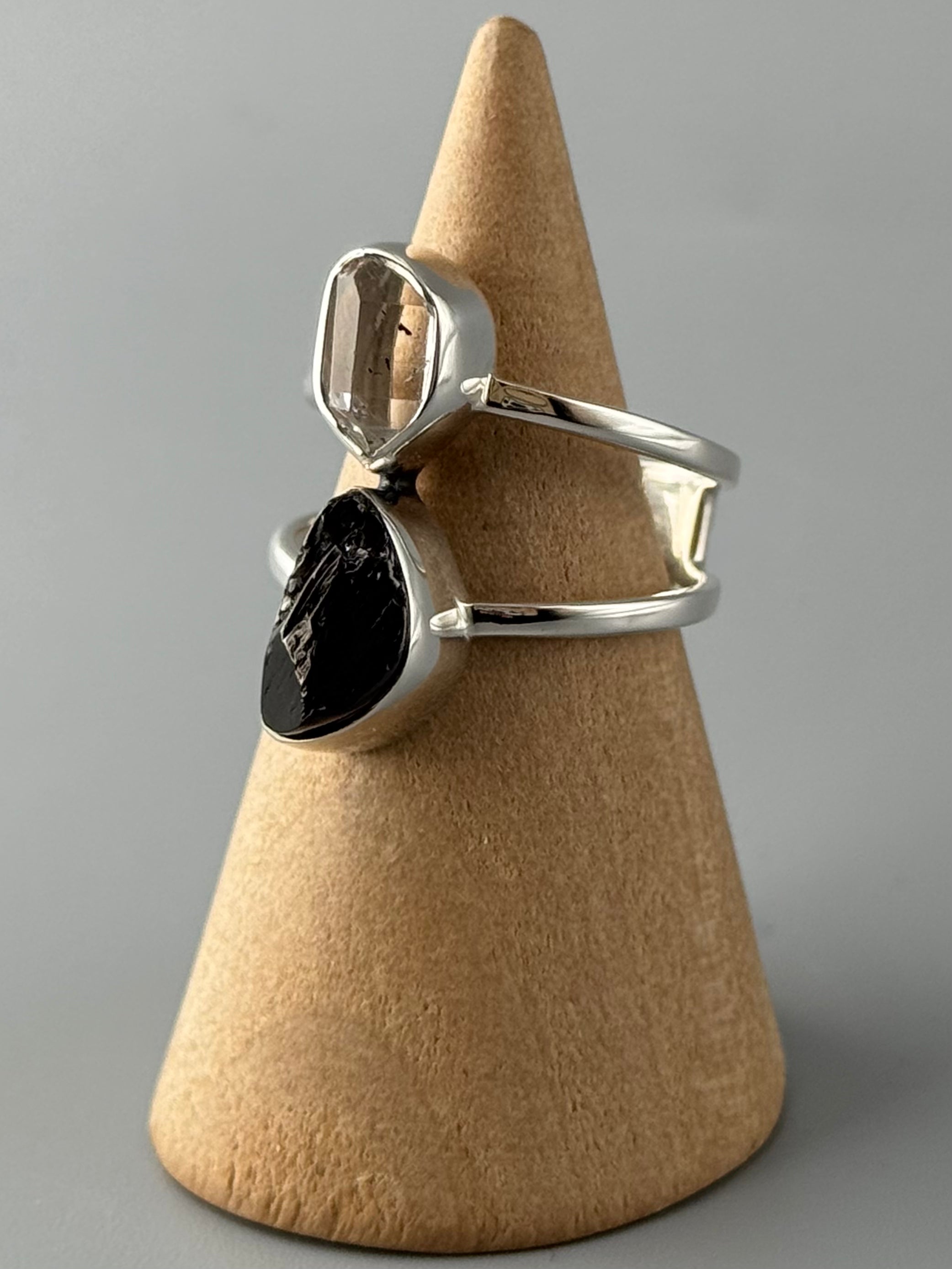 •HERKIMER + SHUNGITE - HOURGLASS• split band silver ring (various sizes)