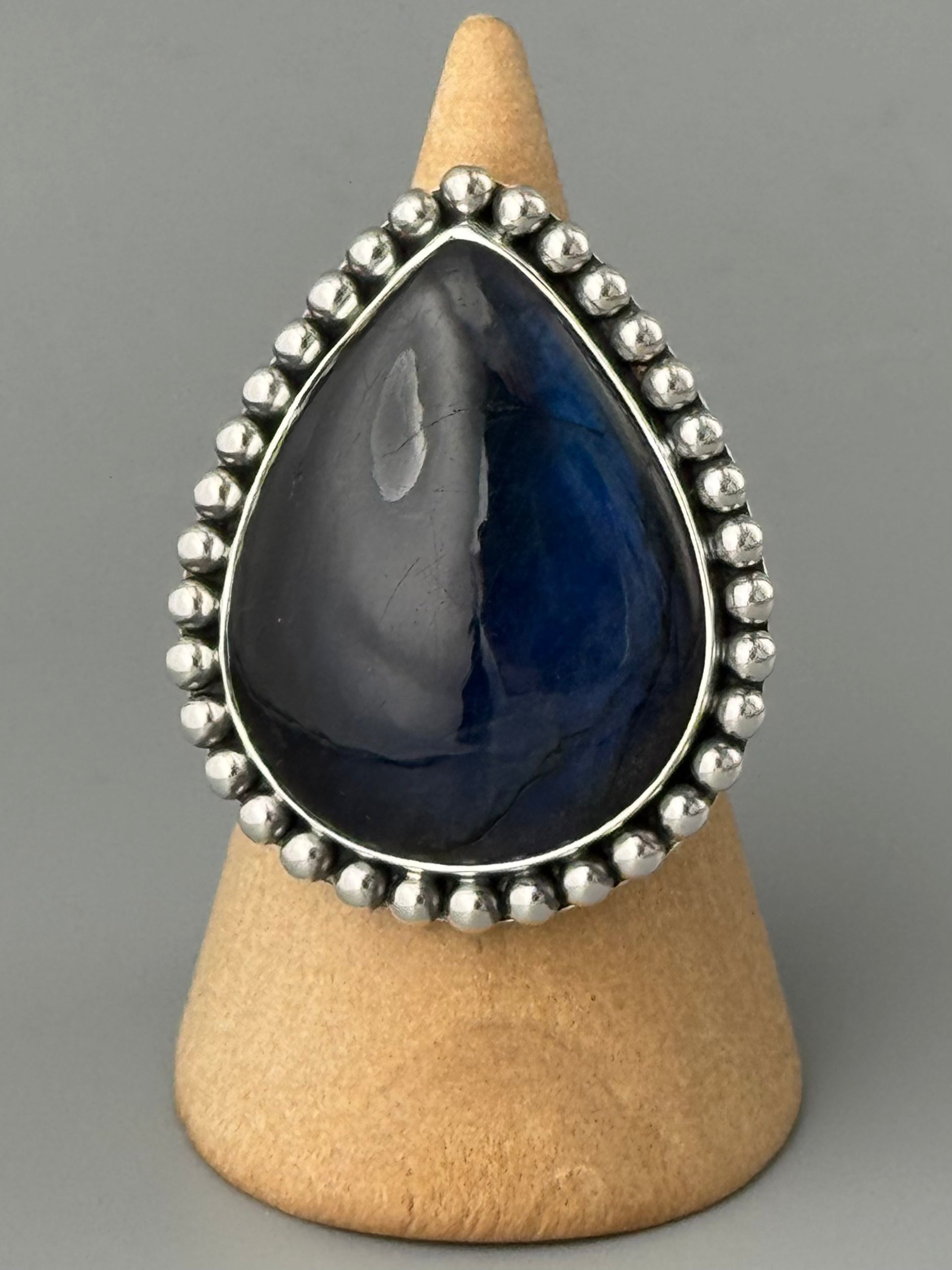 •LABRADORITE - TEAR• dotted bezel silver ring (size 9)