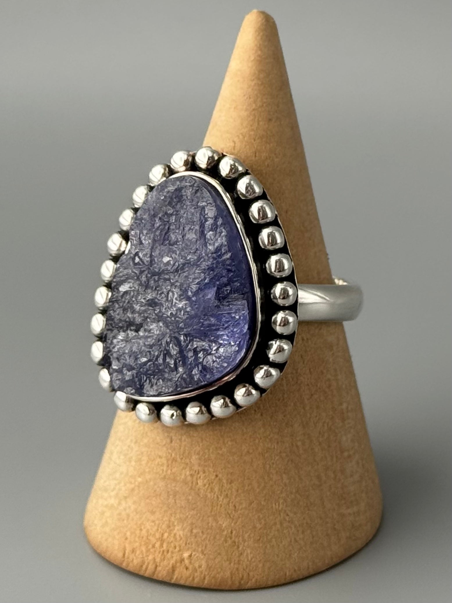 •TANZANITE - FREEFORM• dotted bezel silver ring (size 9.25)