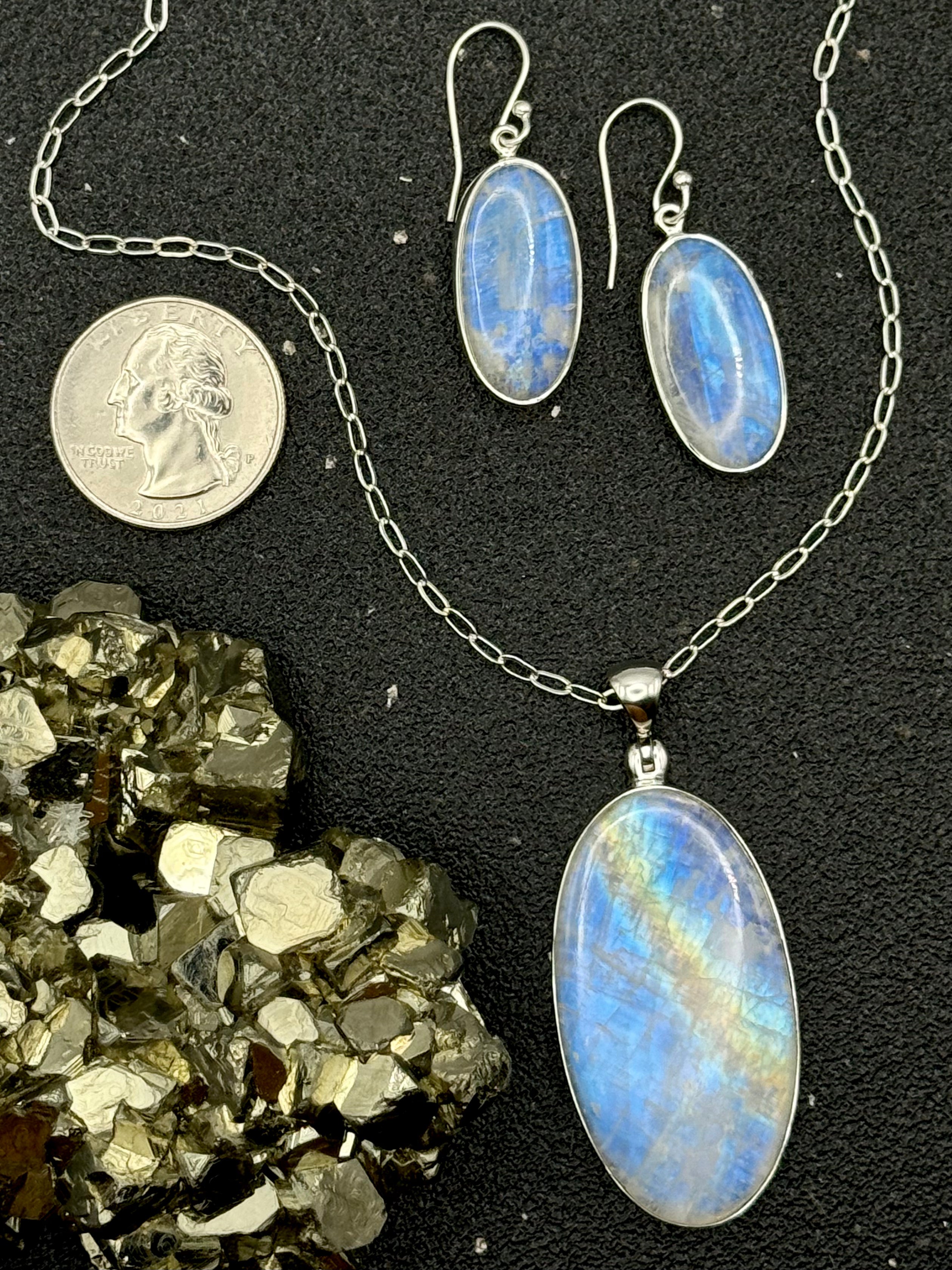 •RAINBOW MOONSTONE OVAL• silver dangle earrings