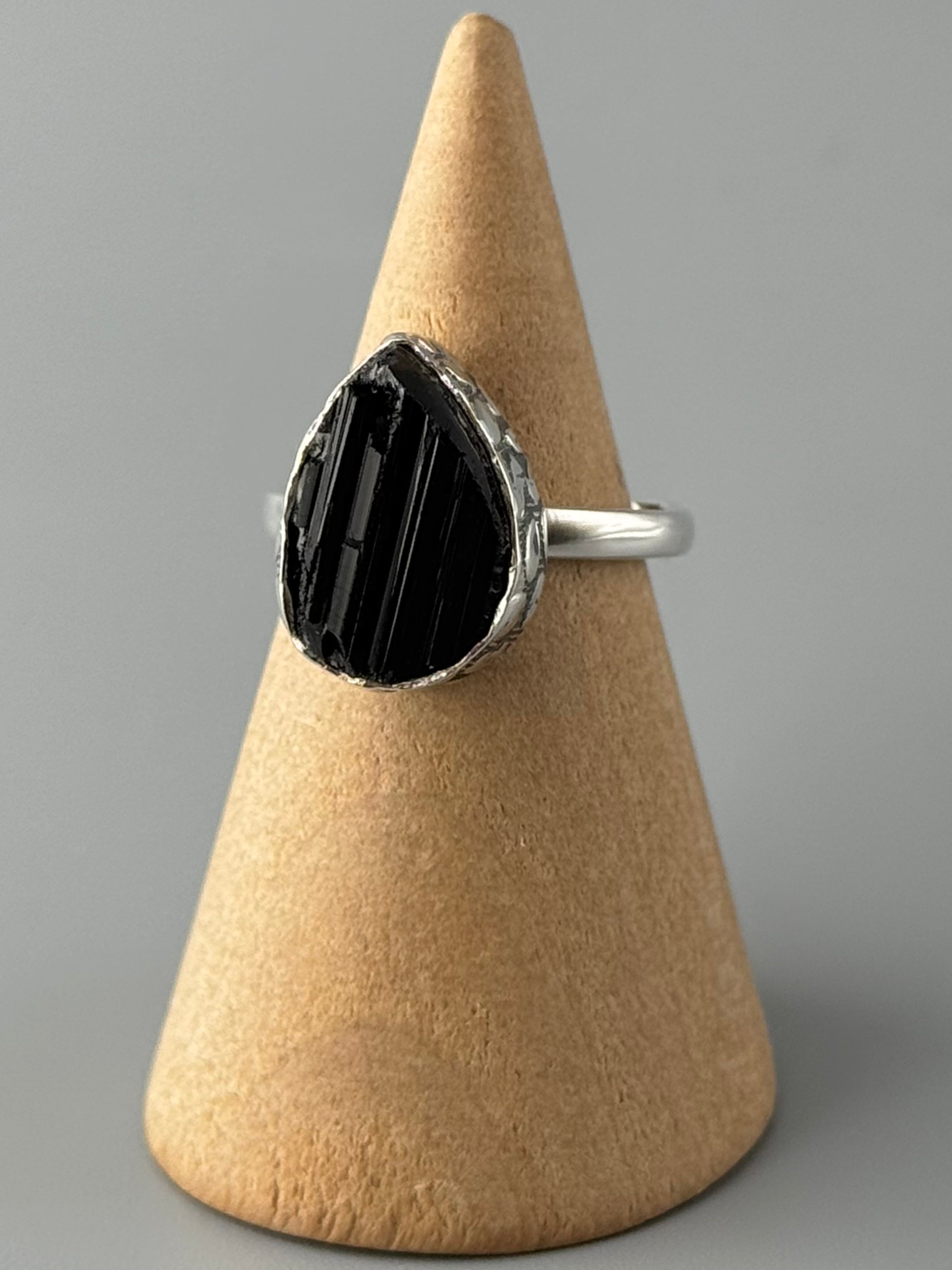 •BLACK TOURMALINE - TEAR• textured bezel silver ring (various sizes)