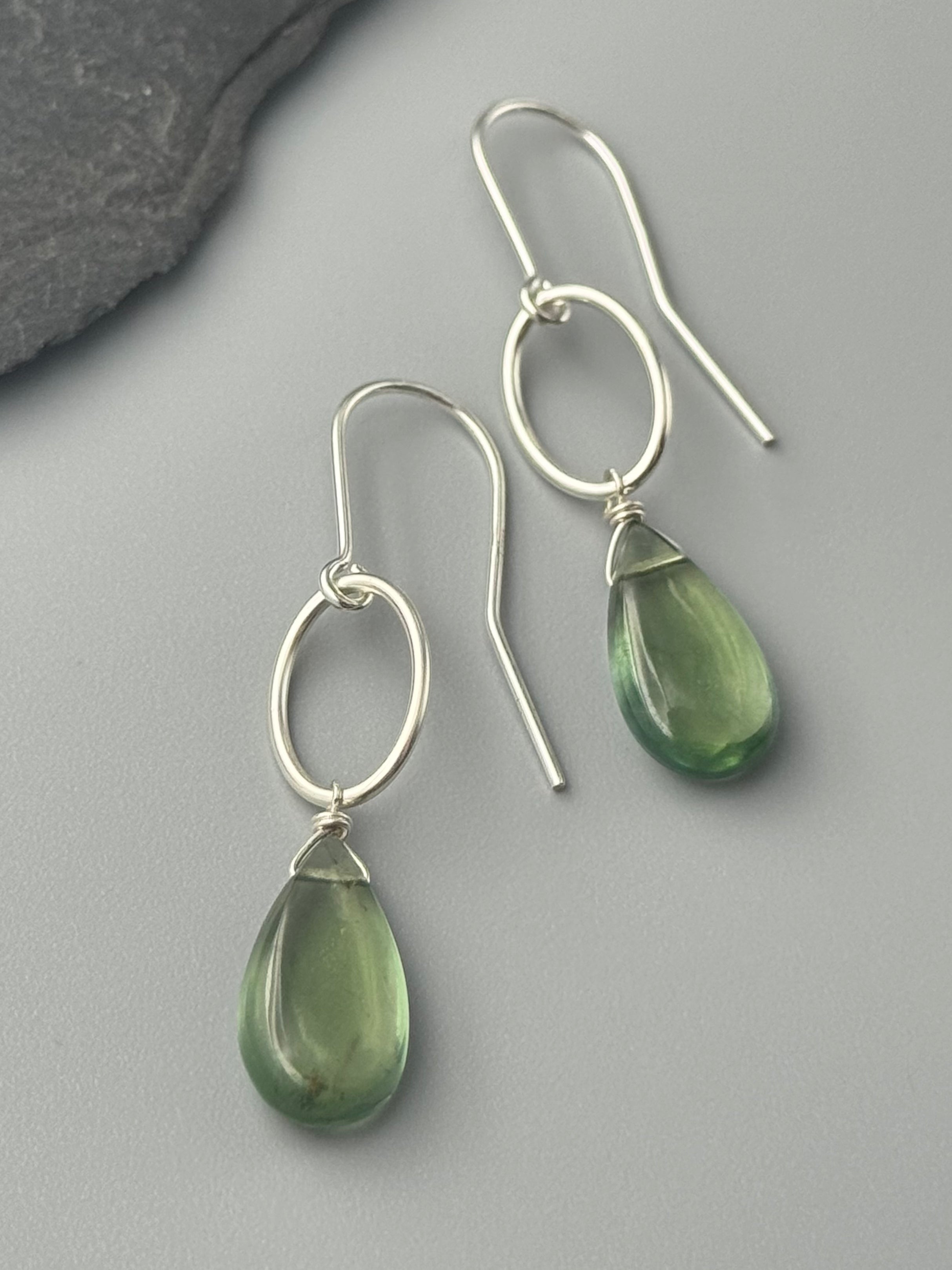 •MINI IO• fluorite + silver earrings