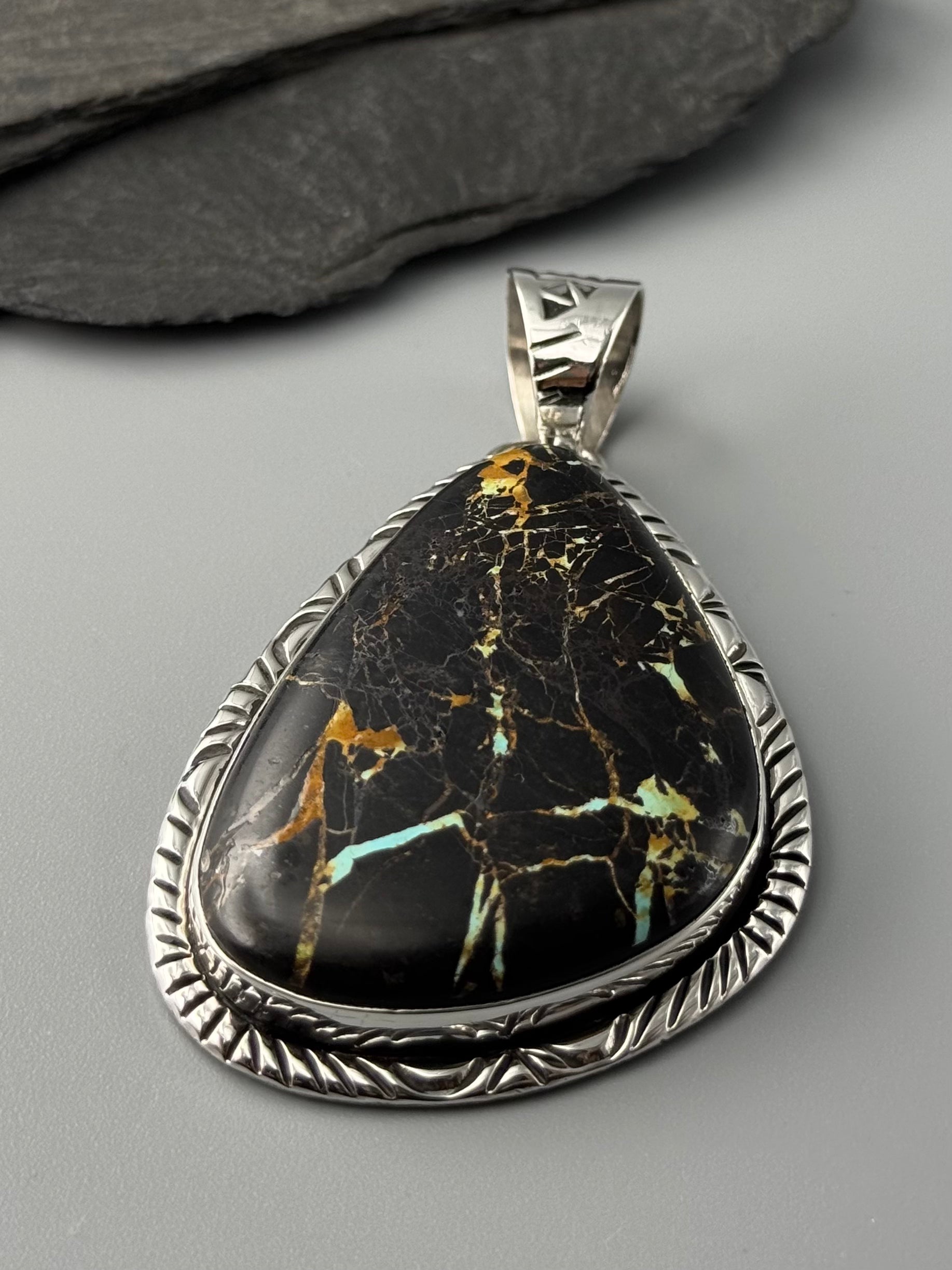 •BLACKJACK TURQUOISE - MOUNTAIN FEATHERS• Navajo sterling silver pendant