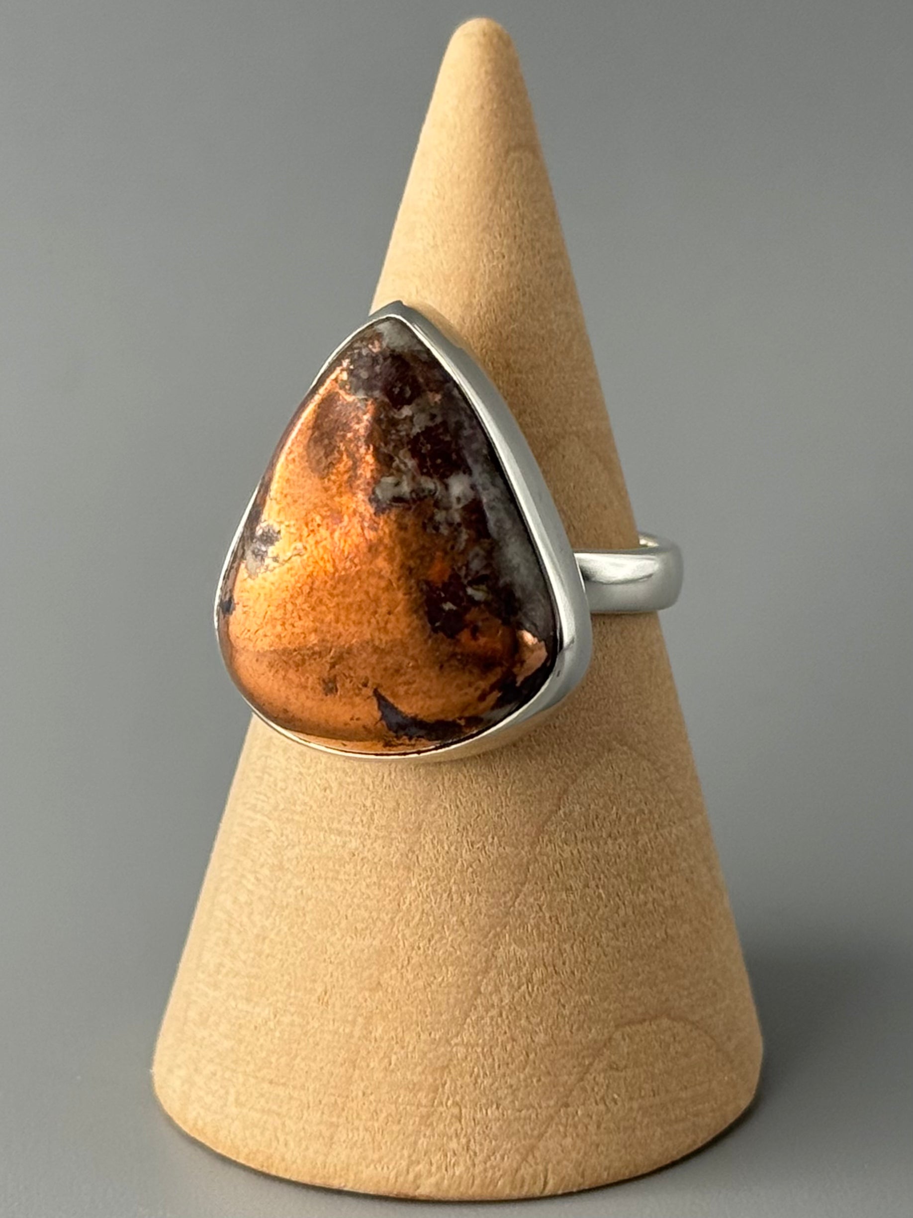 •COPPER IN MATRIX - TEAR• simple bezel silver ring (size 7)