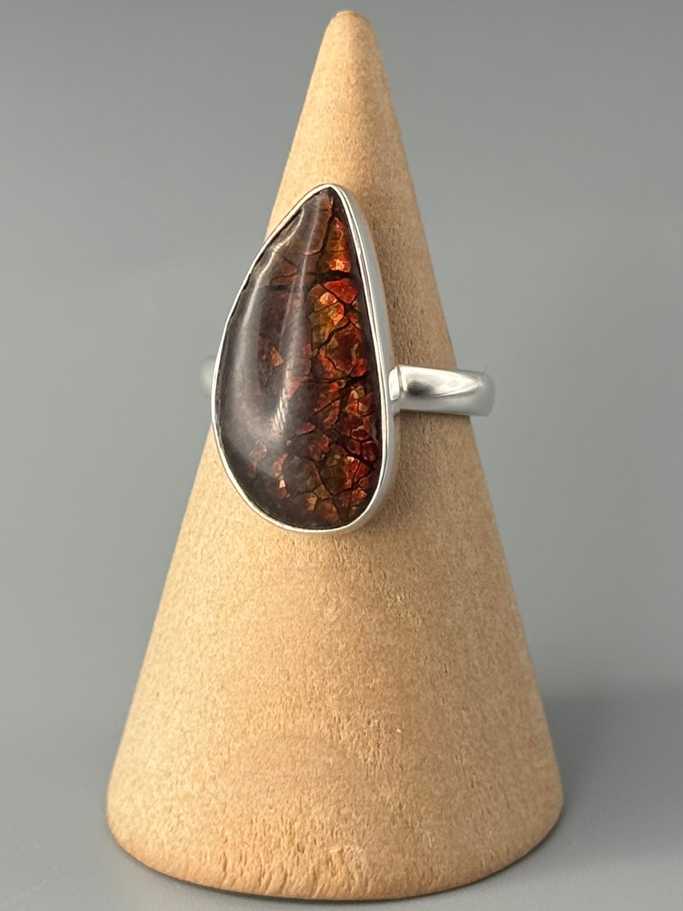 •AMMOLITE - ORGANIC TEAR• sterling silver ring (size 6)